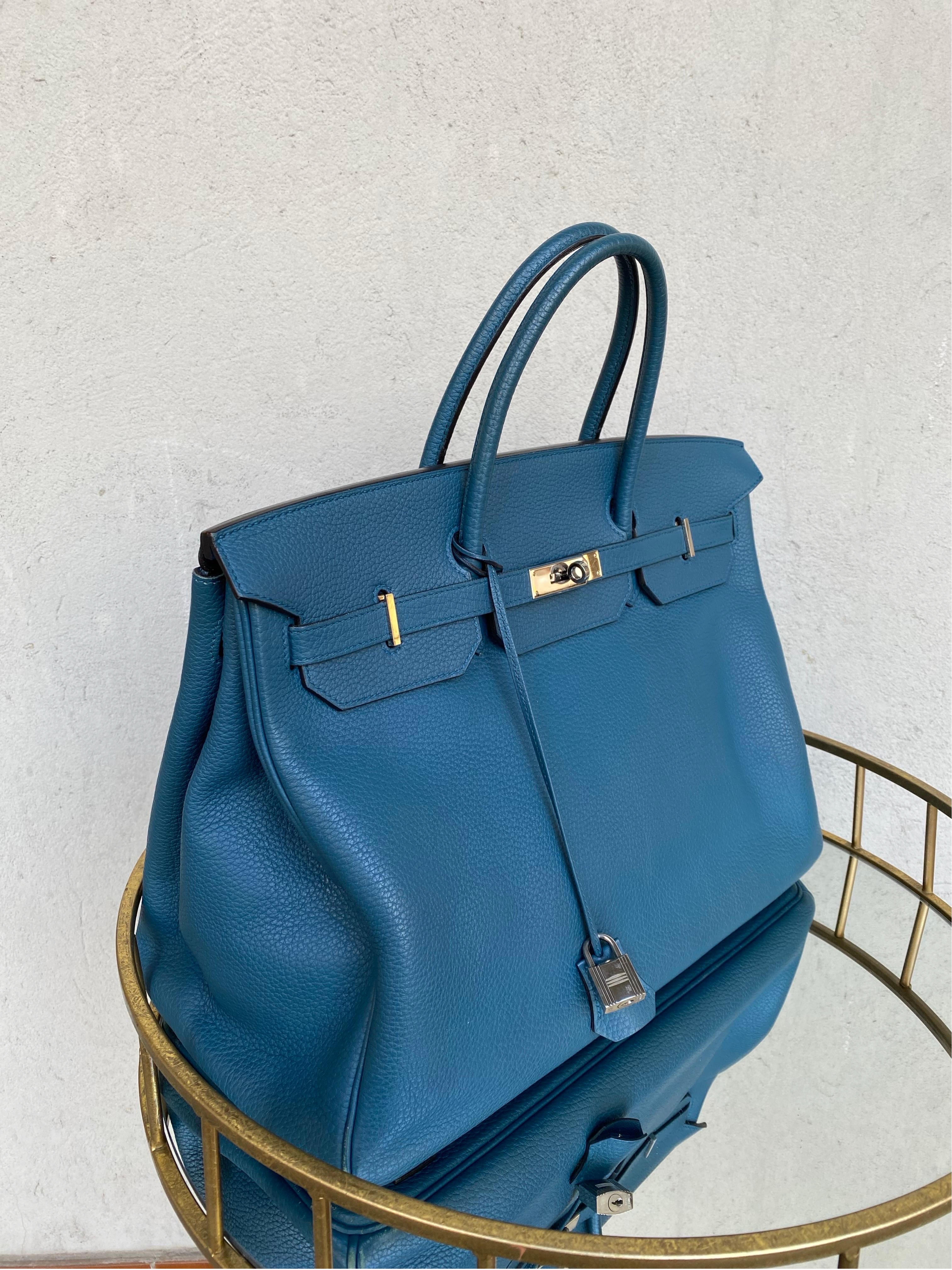 Hermes Birkin 40 Cobalt leather Bag In Excellent Condition For Sale In Carnate, IT
