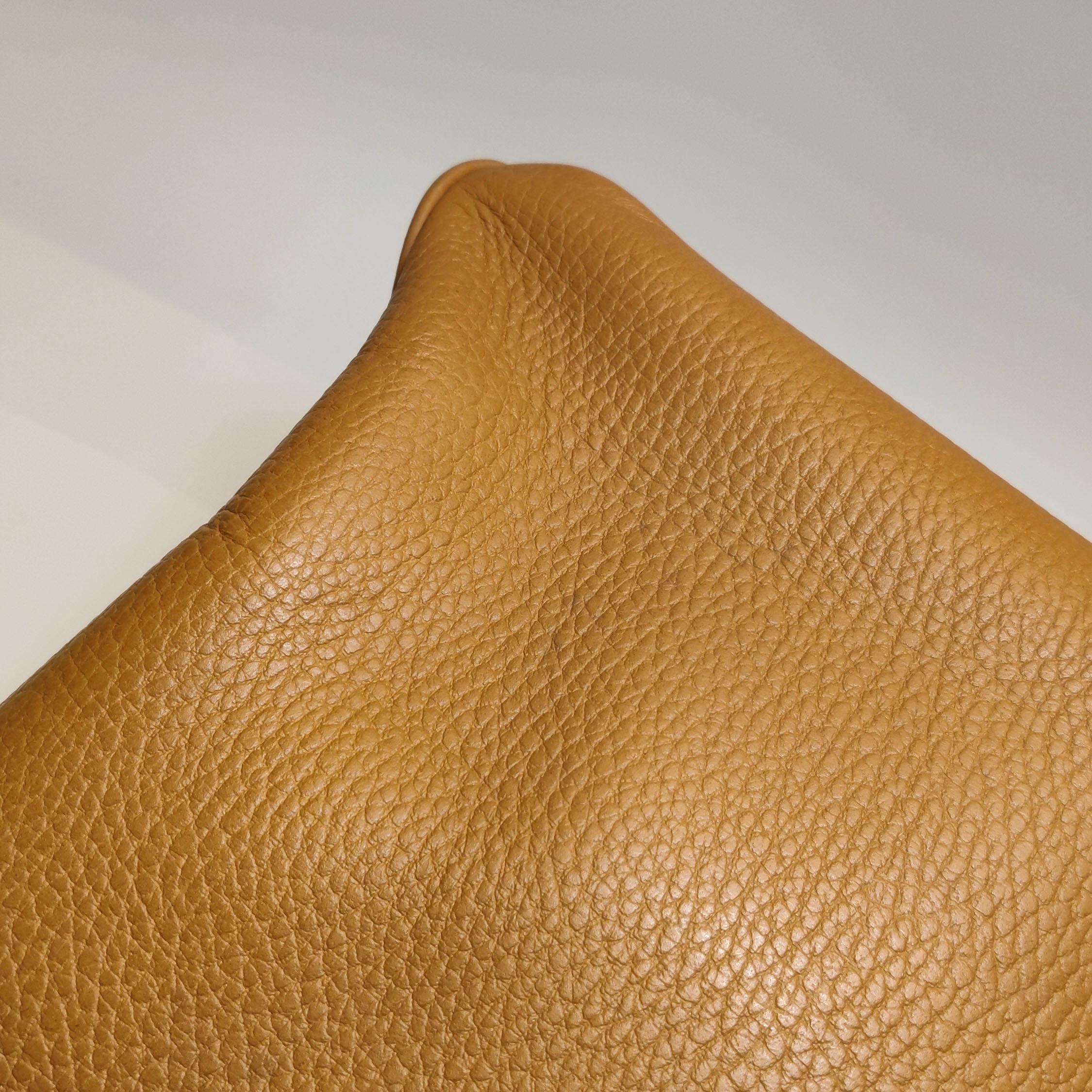 Hermes Birkin 40 Gold TC Clemence Leather Gold Hardware 1994 For Sale 11