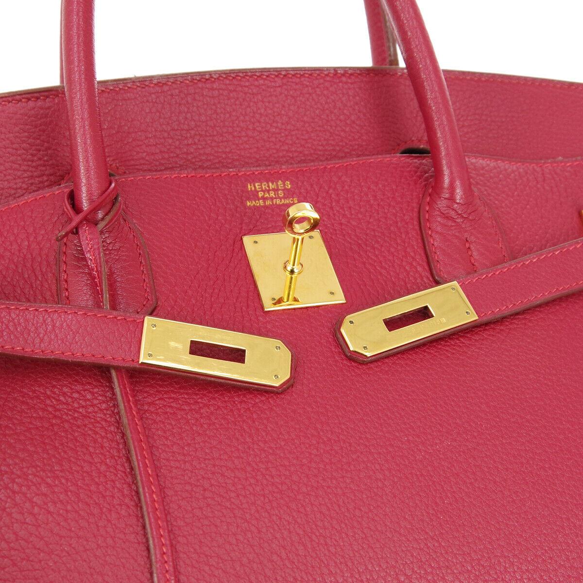 The All-Purpose Hermes Birkin You Need.  

The motherlode of Hermes Birkin bags, this chic and smart Hermes Birkin 40 is the epitome of a lifestyle accessory.  Handcrafted of supple leather and enriched with shiny gold tone hardware, it is ideal for