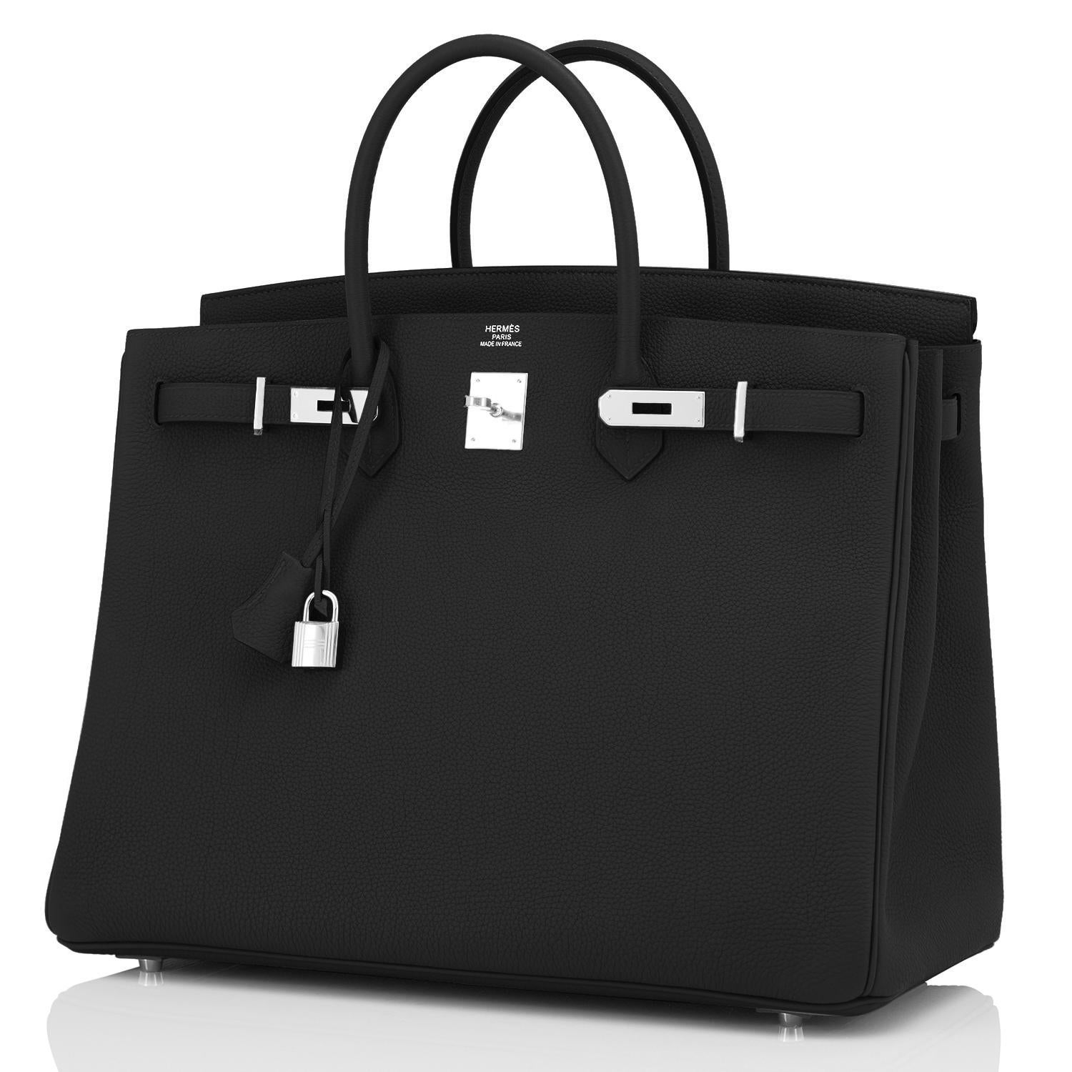Hermes Black Togo 40cm Palladium Hardware PHW Modern Sleek Power Birkin Y Stamp, 2020
Very rare Y Stamp 2020 production Black Birkin 40cm!
Just purchased from Hermes store; bag bears new 2020 interior Y stamp.
Brand New in Box.  Store Fresh. 