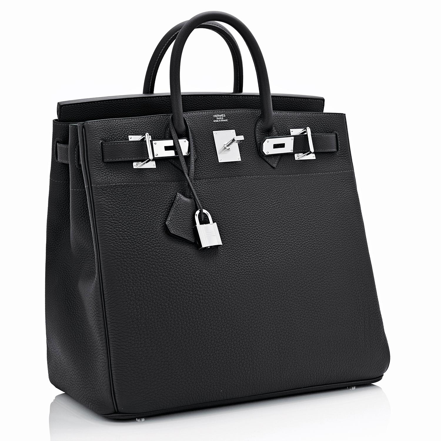 Hermes Birkin 40cm HAC Black Togo Palladium Bag Z Stamp, 2021 ULTRA RARE
Ultra rare Z Stamp 2021 production Black Birkin 40 HAC!
Just purchased from Hermes store; bag bears new 2021 interior Z stamp.
Brand New in Box. Store Fresh. Pristine Condition