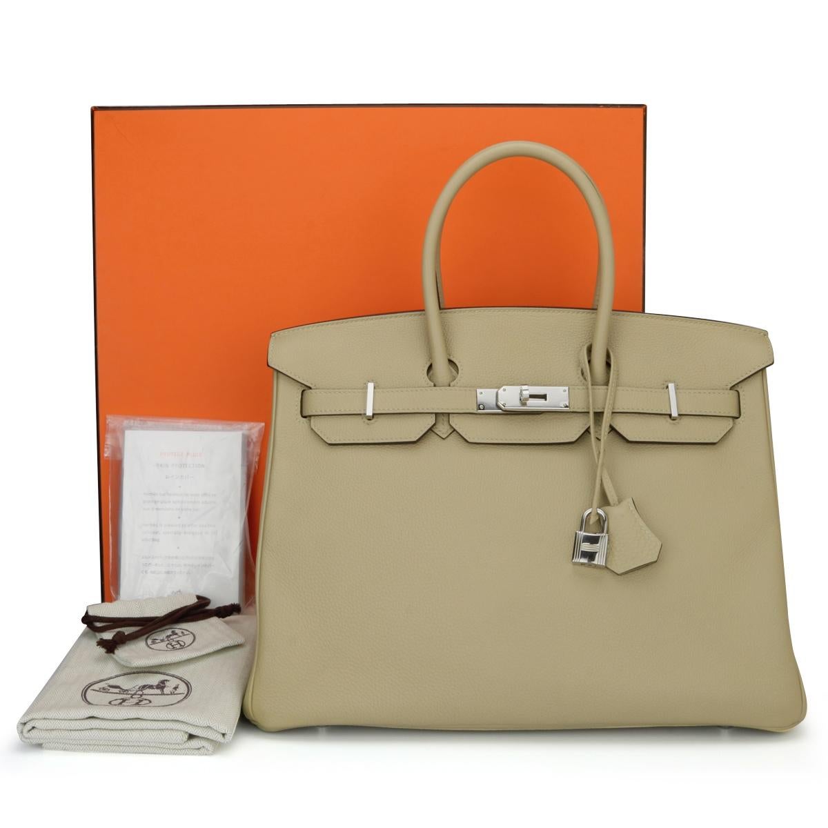 Authentische Hermès Birkin 35cm Tasche Trench Togo Leder mit Palladium Hardware Stempel X_Jahr 2016.

Diese Tasche ist noch in tadellosem Zustand. Das Leder riecht immer noch frisch wie im Neuzustand, und die ursprüngliche Form ist erhalten