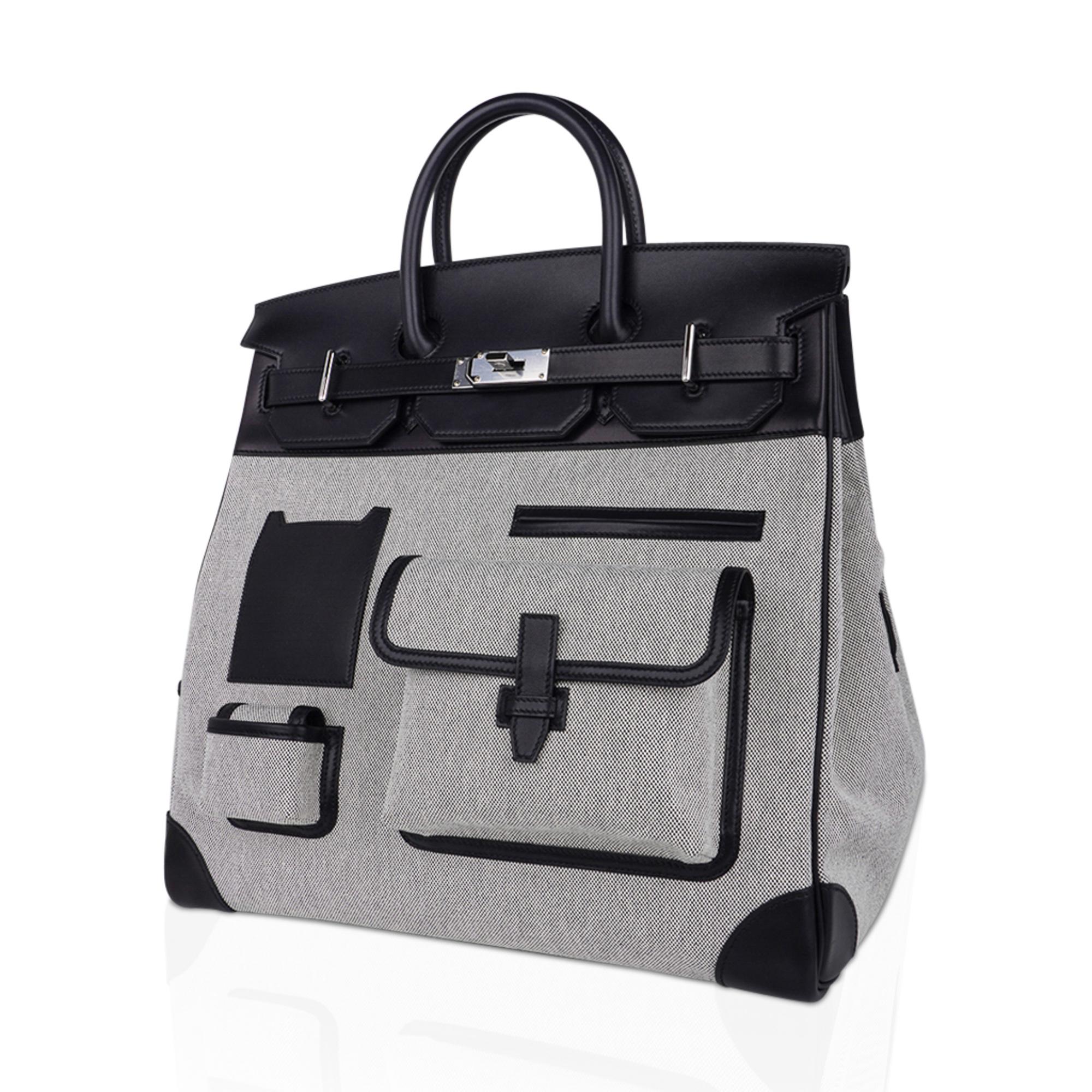 Hermes Birkin Cargo Hac 40 Birkin Bag Black Evercalf  Leather/Toile H Ecru Noir For Sale 4