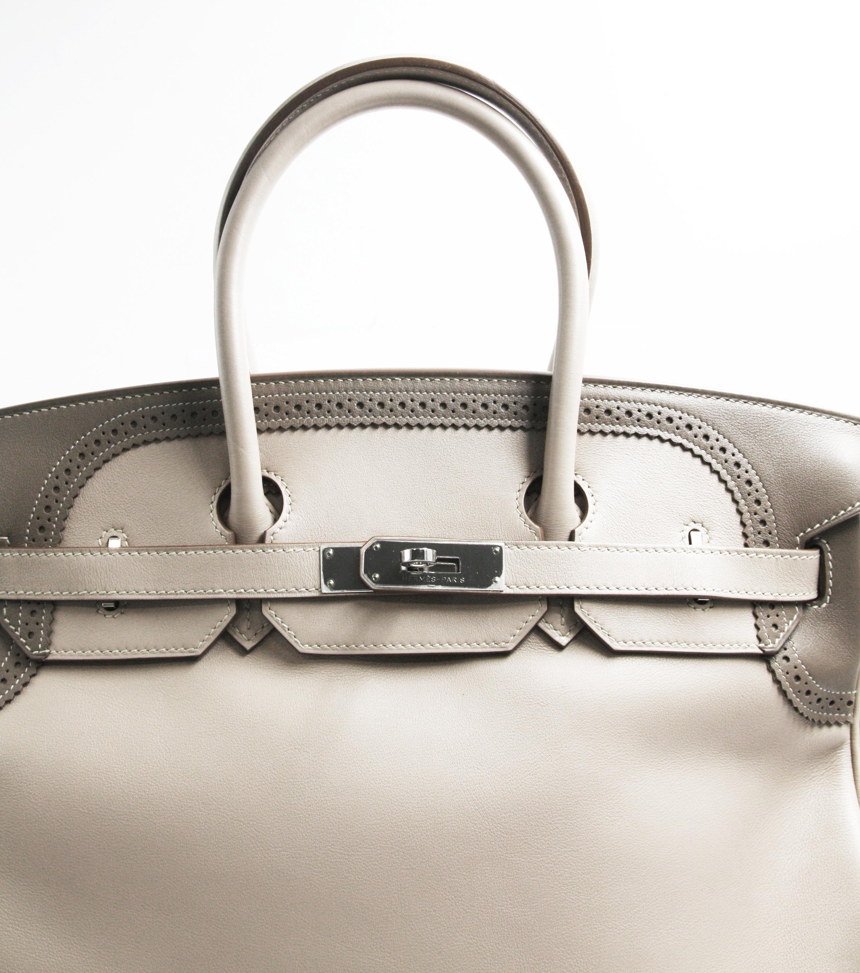 Hermes Birkin 35 Gray Cowhide Handbag 
Size 13.78in * 7.1in *9.8in
Cowhide Leather
Paper Box

