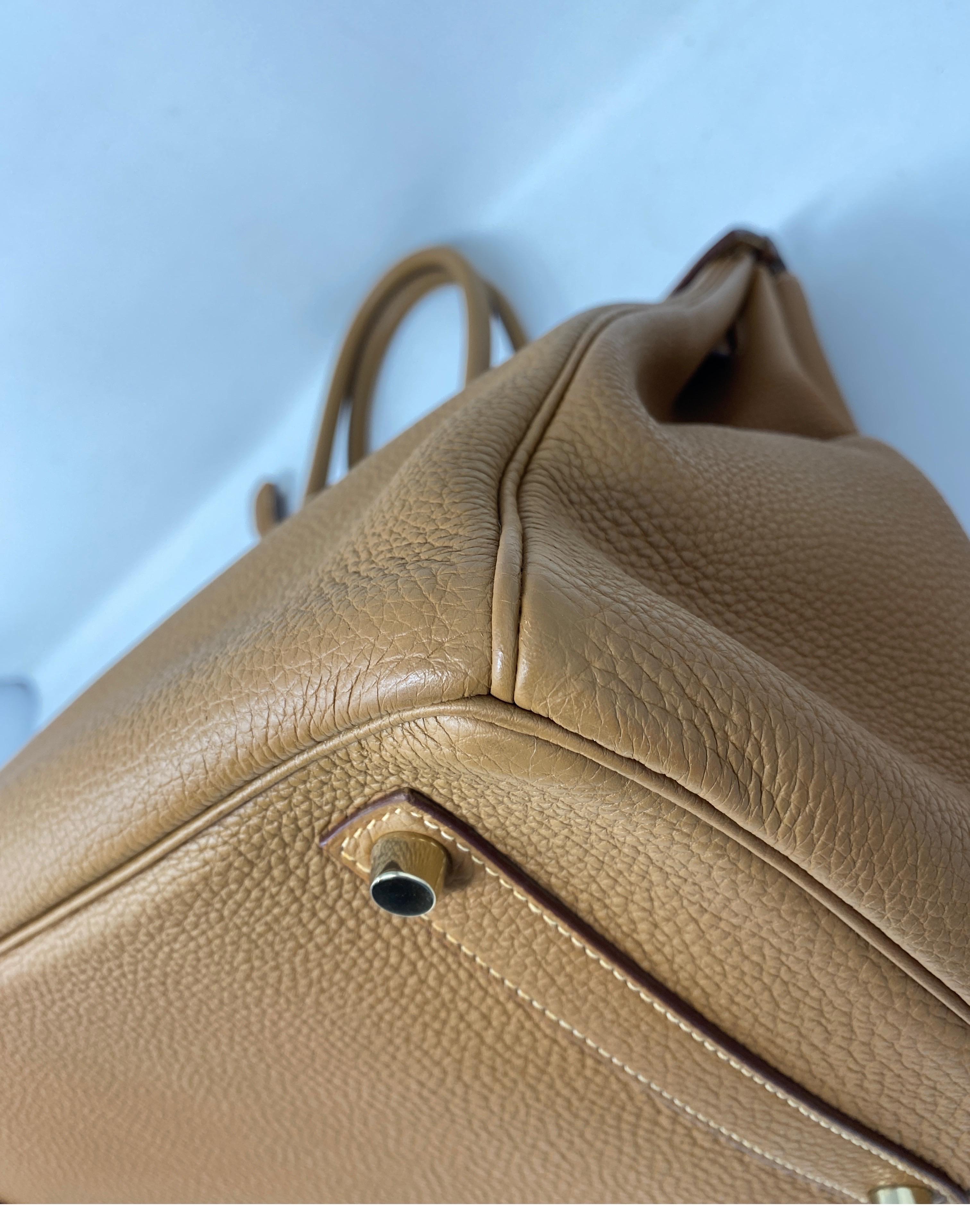 Hermès Birkin Gold 35 Bag GHW In Excellent Condition In Athens, GA