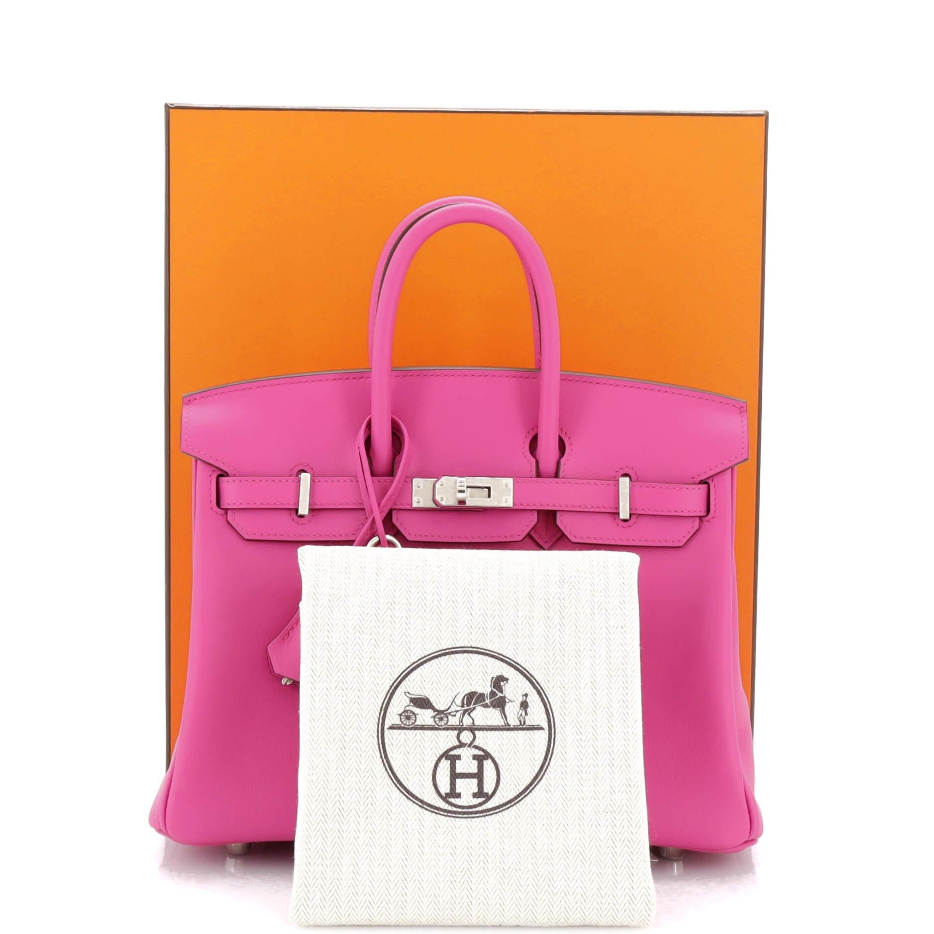 Condition: Excellent. Slight creasing on exterior, light wear on side base edge.
Accessories: Keys, Lock, Box, Clochette, Dust Bag
Measurements: Height 8