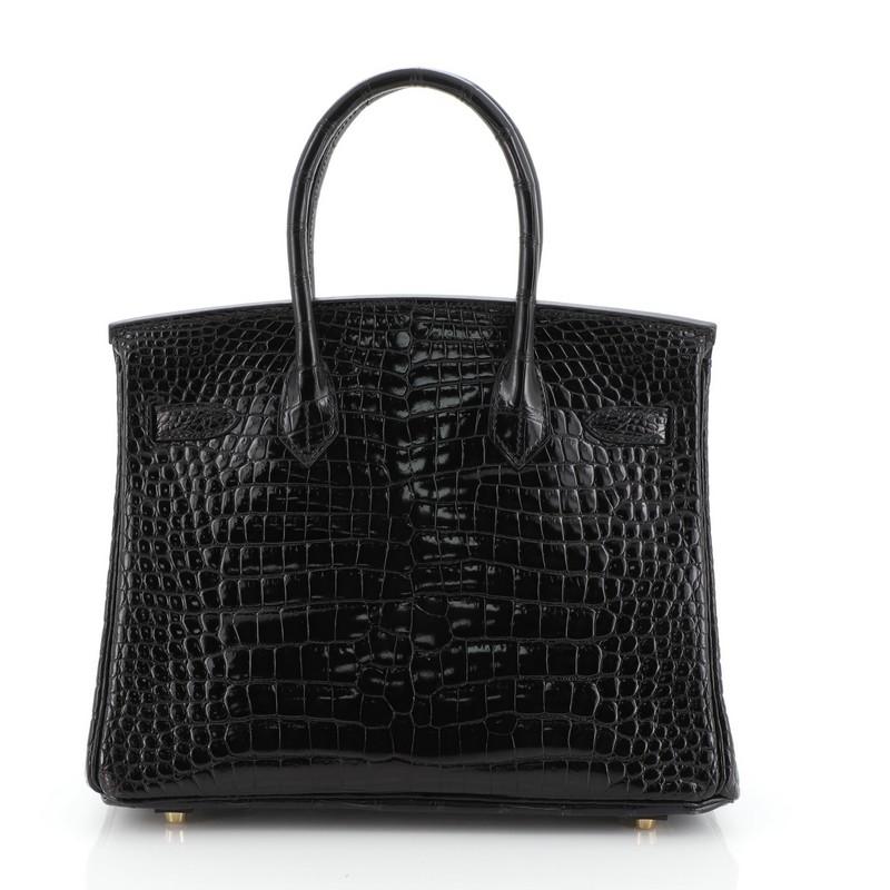 Hermes Birkin Handbag Noir Shiny Porosus Crocodile With Gold Hardware 30  In Good Condition In NY, NY