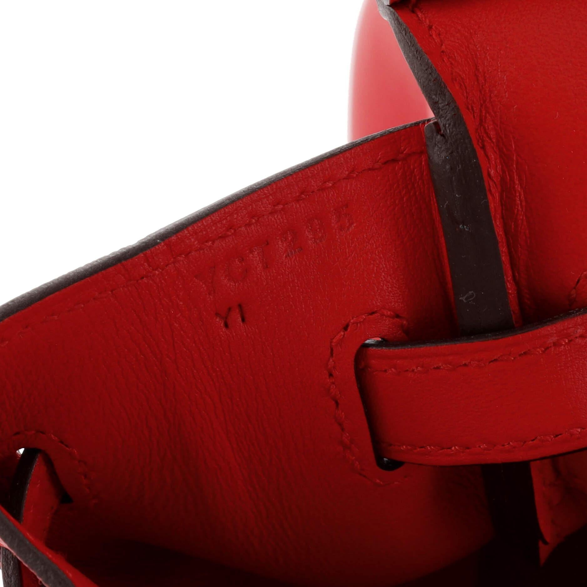 Hermes Birkin Handbag Rouge De Coeur Swift with Gold Hardware 25 For Sale 6