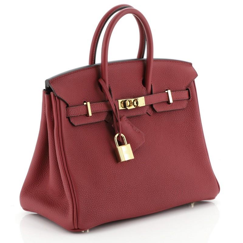 Condition: Excellent. Light wear on belt closure edges, scuffs on interior base, scratches on hardware.
Accessories: Keys, Lock, Clochette
Measurements: Handle Drop 3