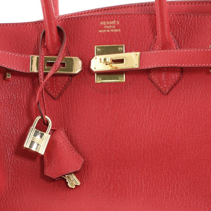 Hermes Birkin Handbag Rouge Vif Chevre de Coromandel with Gold Hardware 35 In Good Condition In NY, NY
