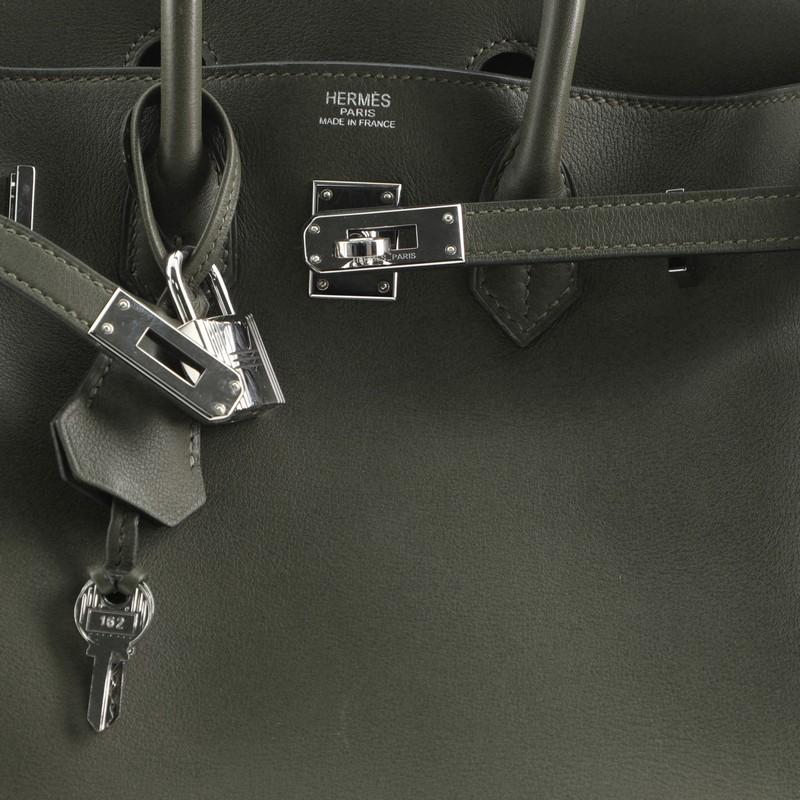 Hermes Birkin Handbag Vert Olive Swift with Palladium Hardware 25 In Good Condition In NY, NY