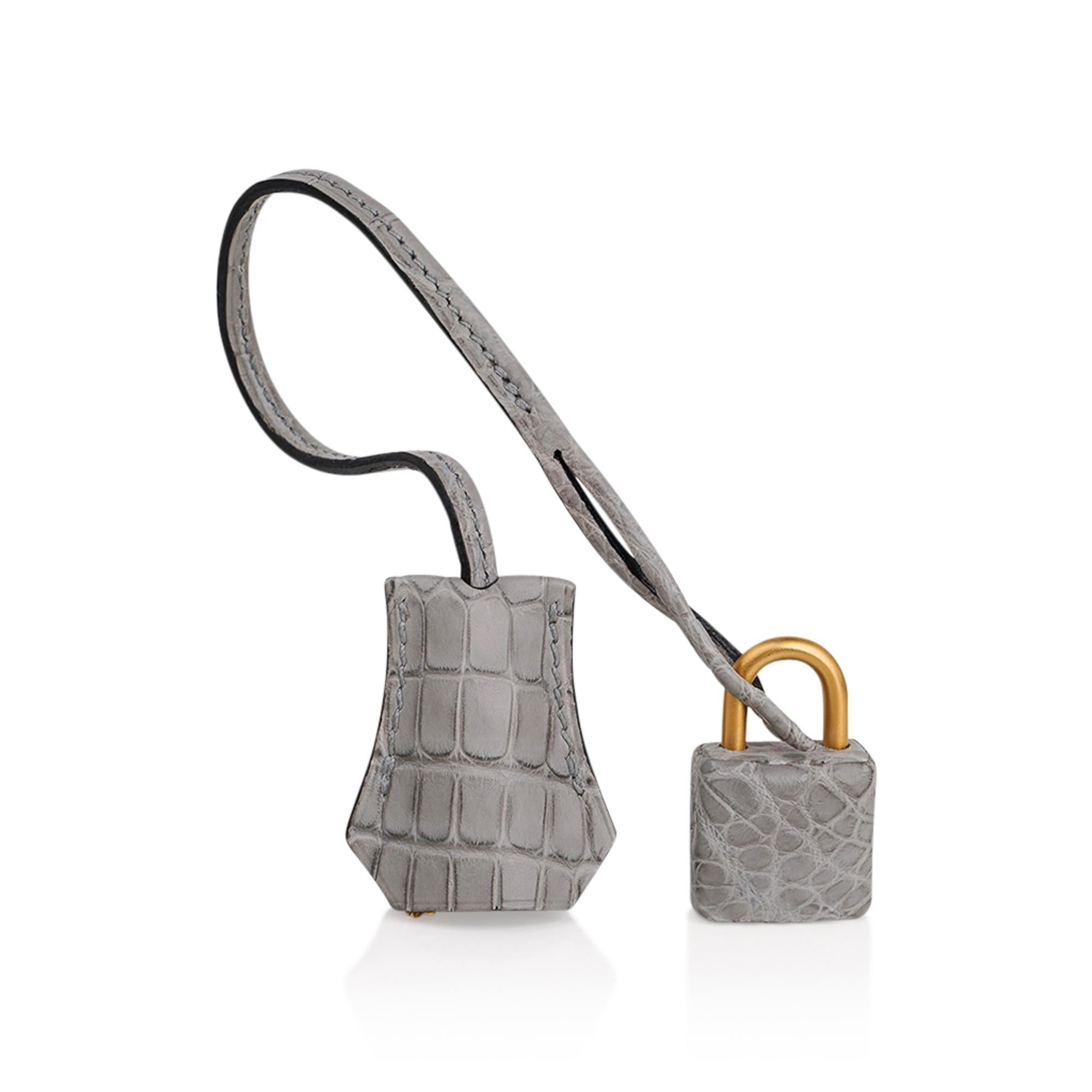 Hermes Birkin HSS 30 Bag Vanille / Gris Perle Matte Alligatot Brushed Gold 1
