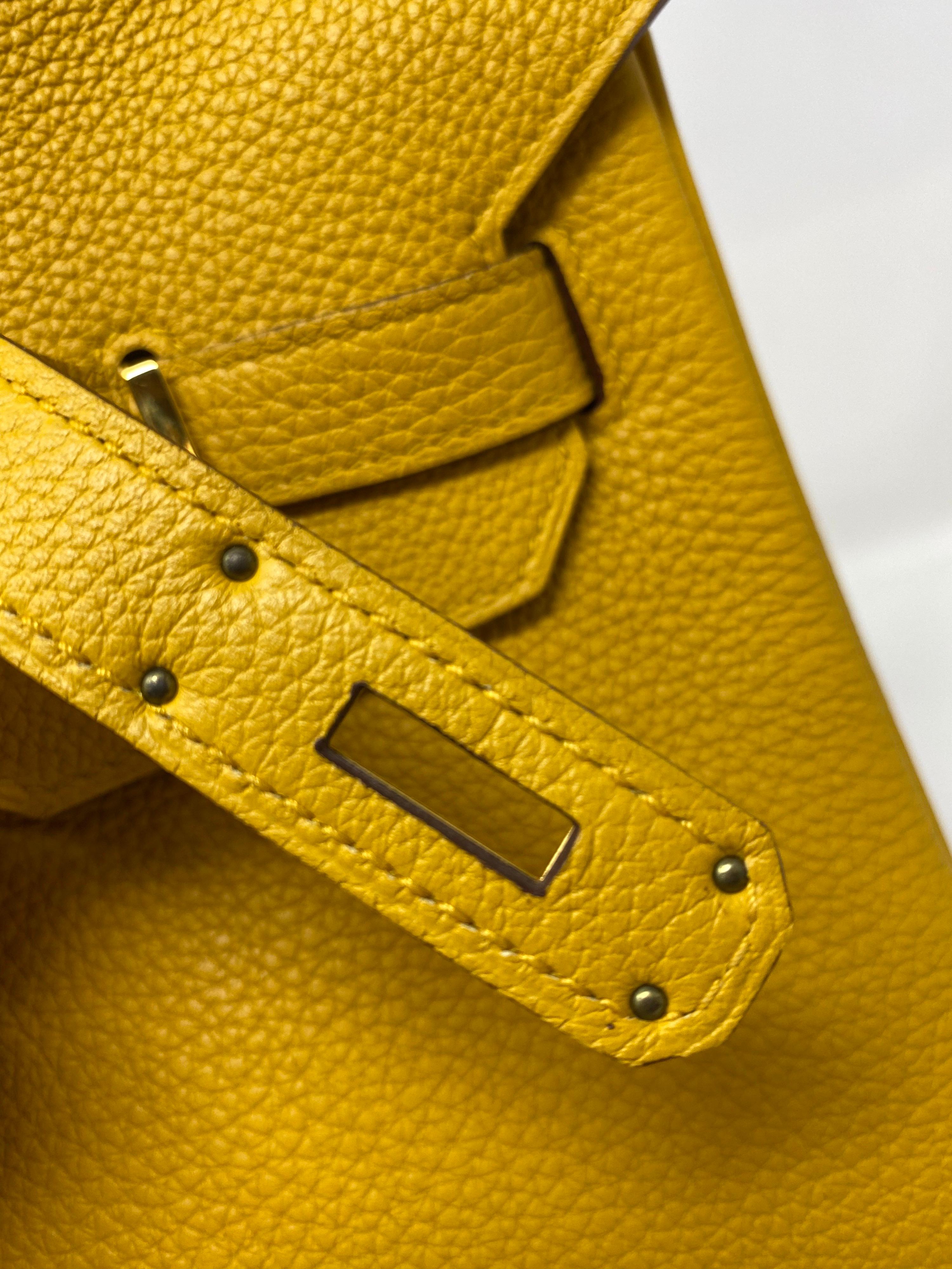 Hermès Birkin Jaune 35 Bag  8