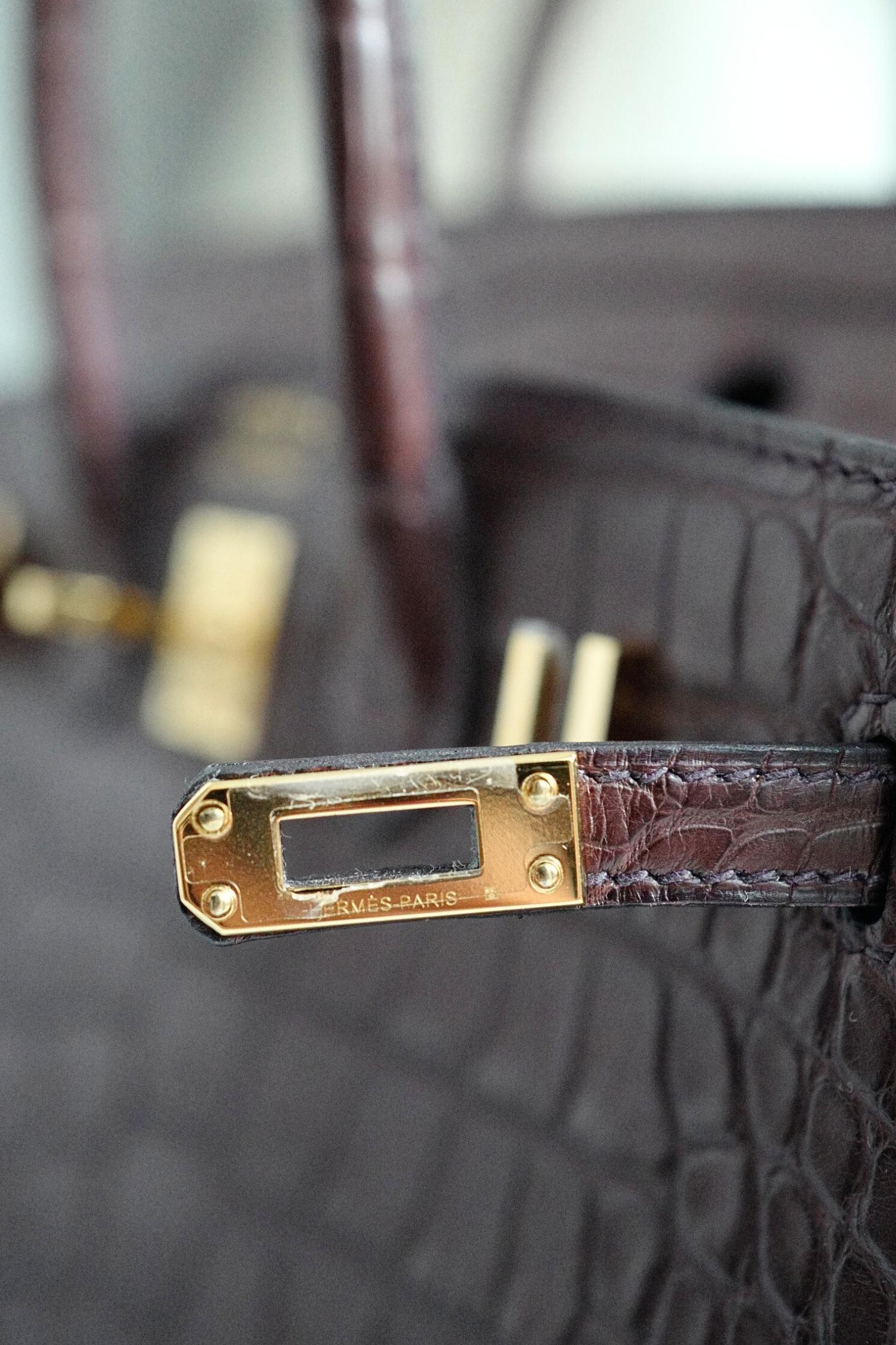 HERMÈS Birkin Sellier 20 Havane Matte Alligator with Gold Hardware in vendita 6