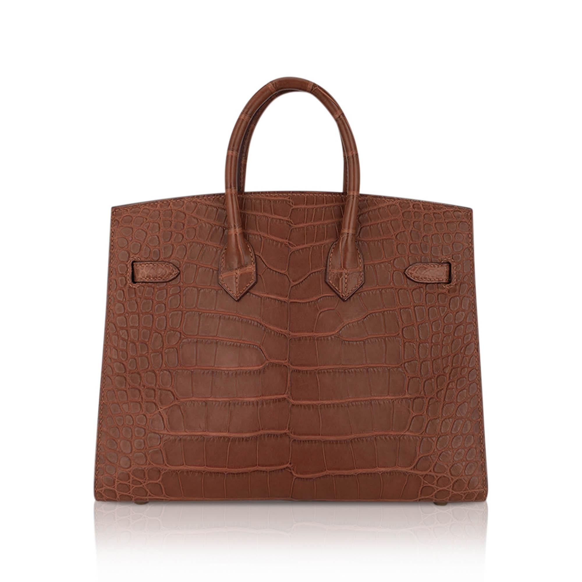 Hermes Birkin Sellier 25 Bag Gold Matte Alligator with Gold Hardware For Sale 1