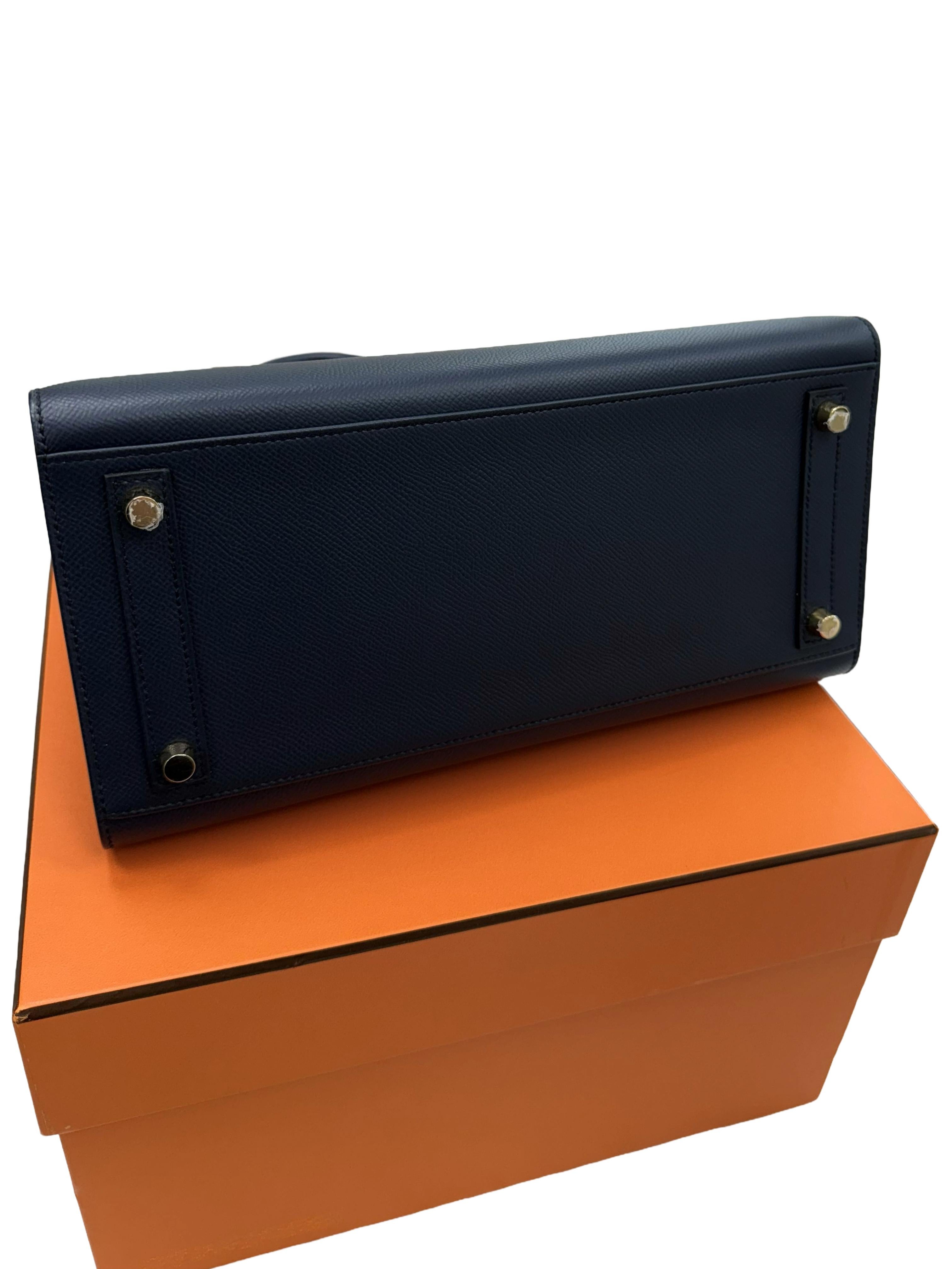 Hermes Birkin Sellier 30 Noir Cuir d'Epsom avec quincaillerie dorée Sac à main en vente 13