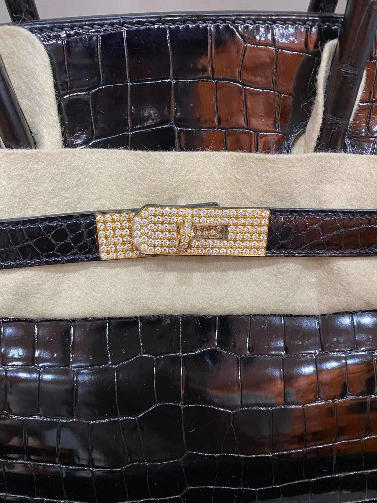 Hermes Birkin35 Crocodile Porosus noir Or jaune 18K avec diamants en vente 4