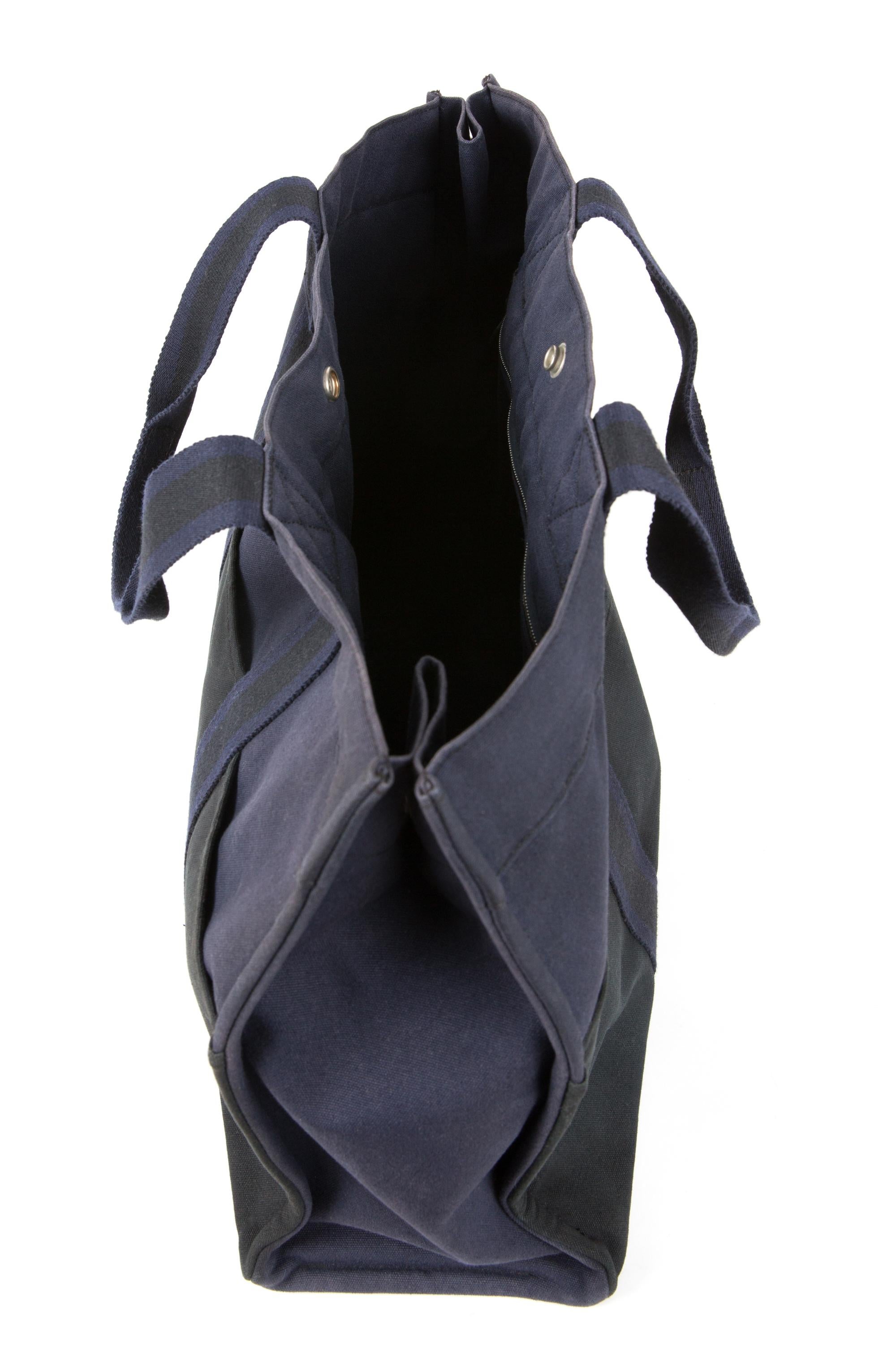 Hermes Black and Navy Canvas Large Toto Tote Bag For Sale 3