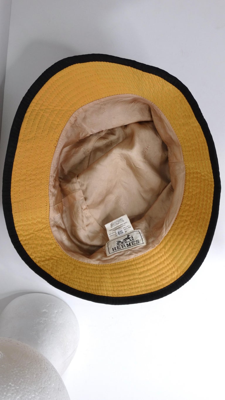 Women's or Men's Hermes Black and Orange Embroidered 'H' Bucket Hat For Sale