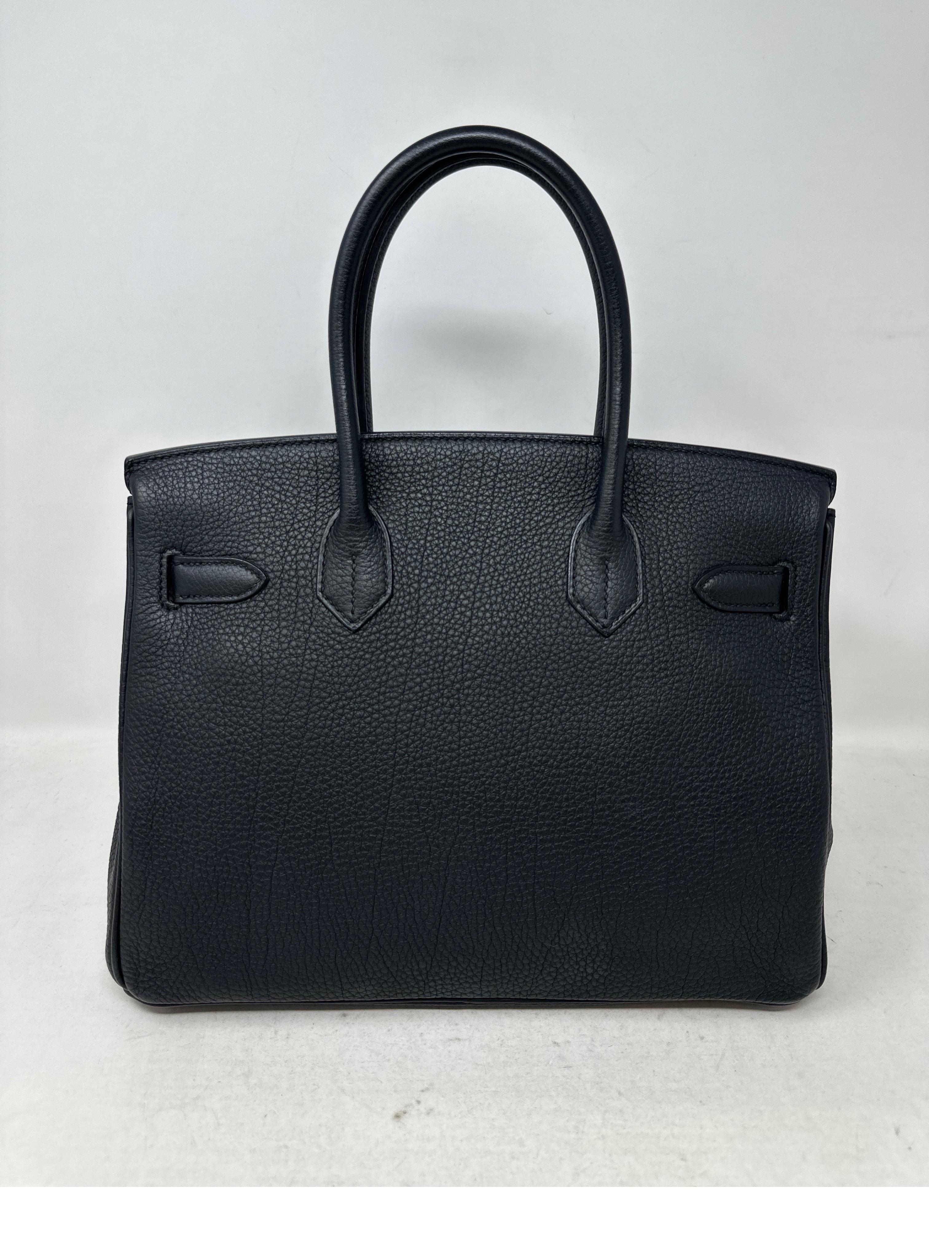 Hermes Black Birkin 30 Bag  In Excellent Condition In Athens, GA