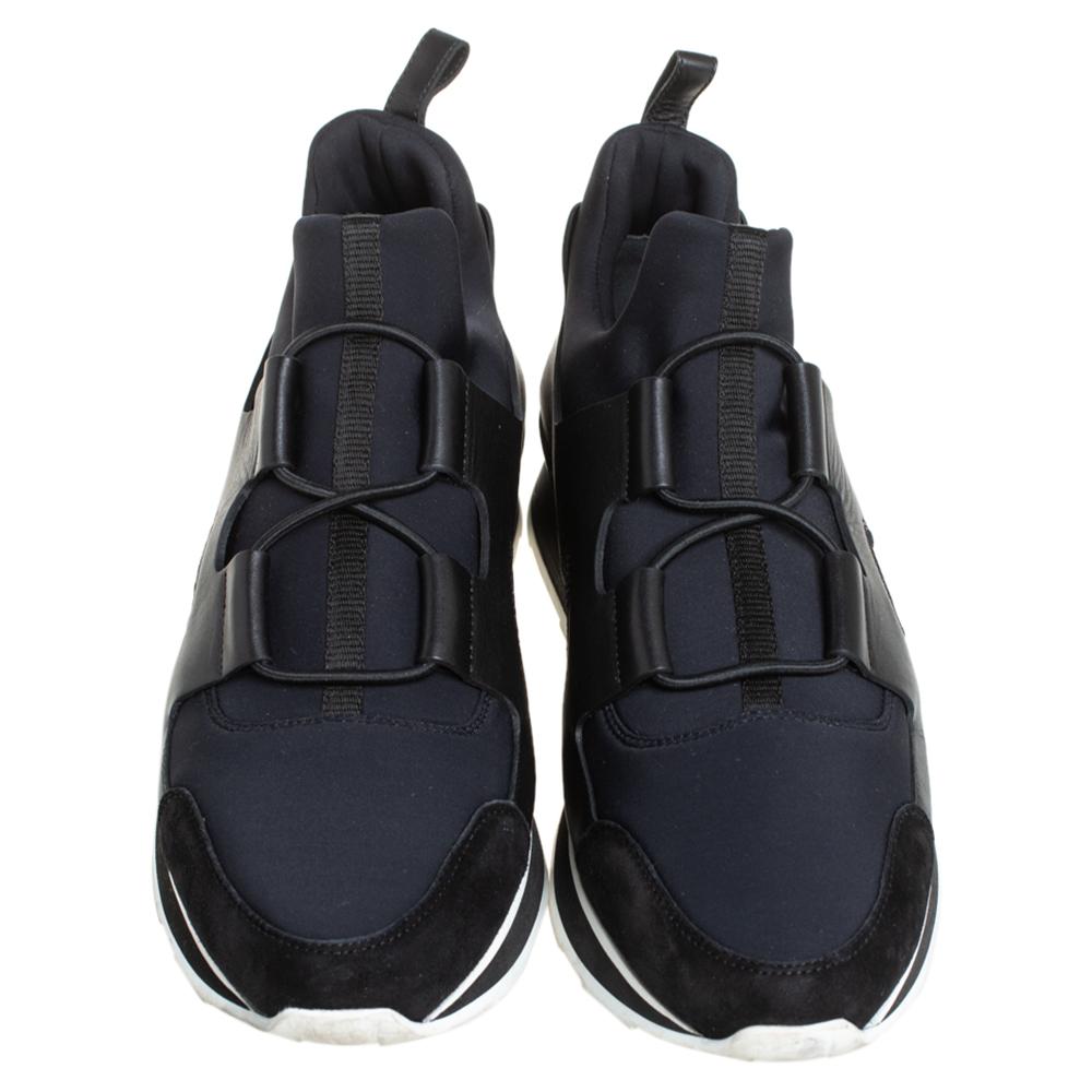 Hermes Schwarz/Blau Leder und Nylon Low Top Turnschuhe Größe 40 im Zustand „Gut“ in Dubai, Al Qouz 2