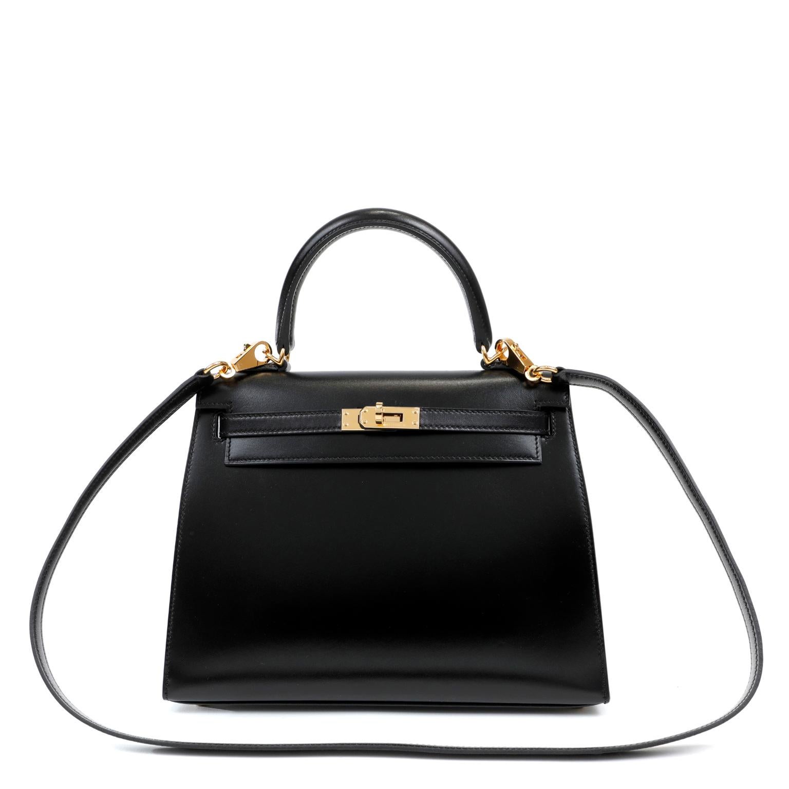 Hermès Black Box Calf 25 cm Kelly with Gold hardware For Sale at ...