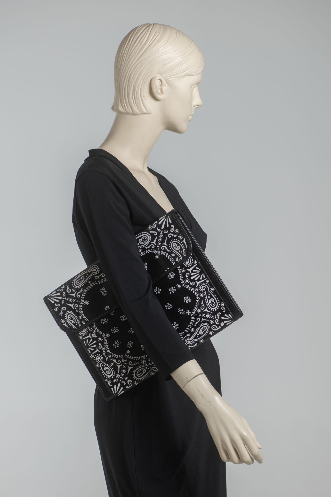 Hermès - Boîte noire - Pochette Jige - Sac bandana en vente 3