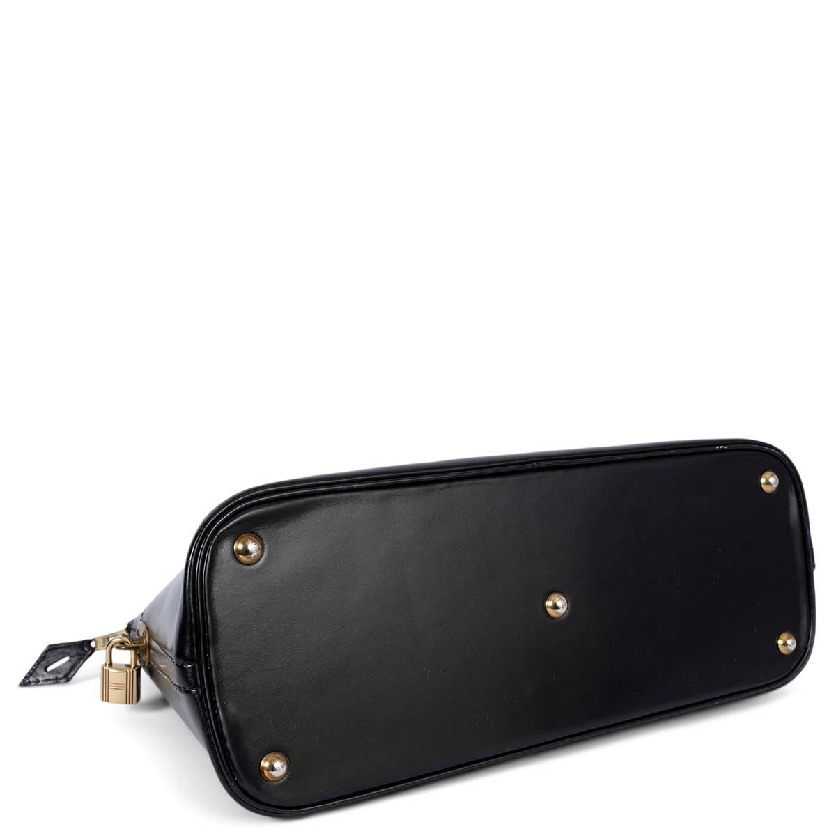 HERMES black Box leather BOLIDE 35 Bag GHW In Good Condition For Sale In Zürich, CH