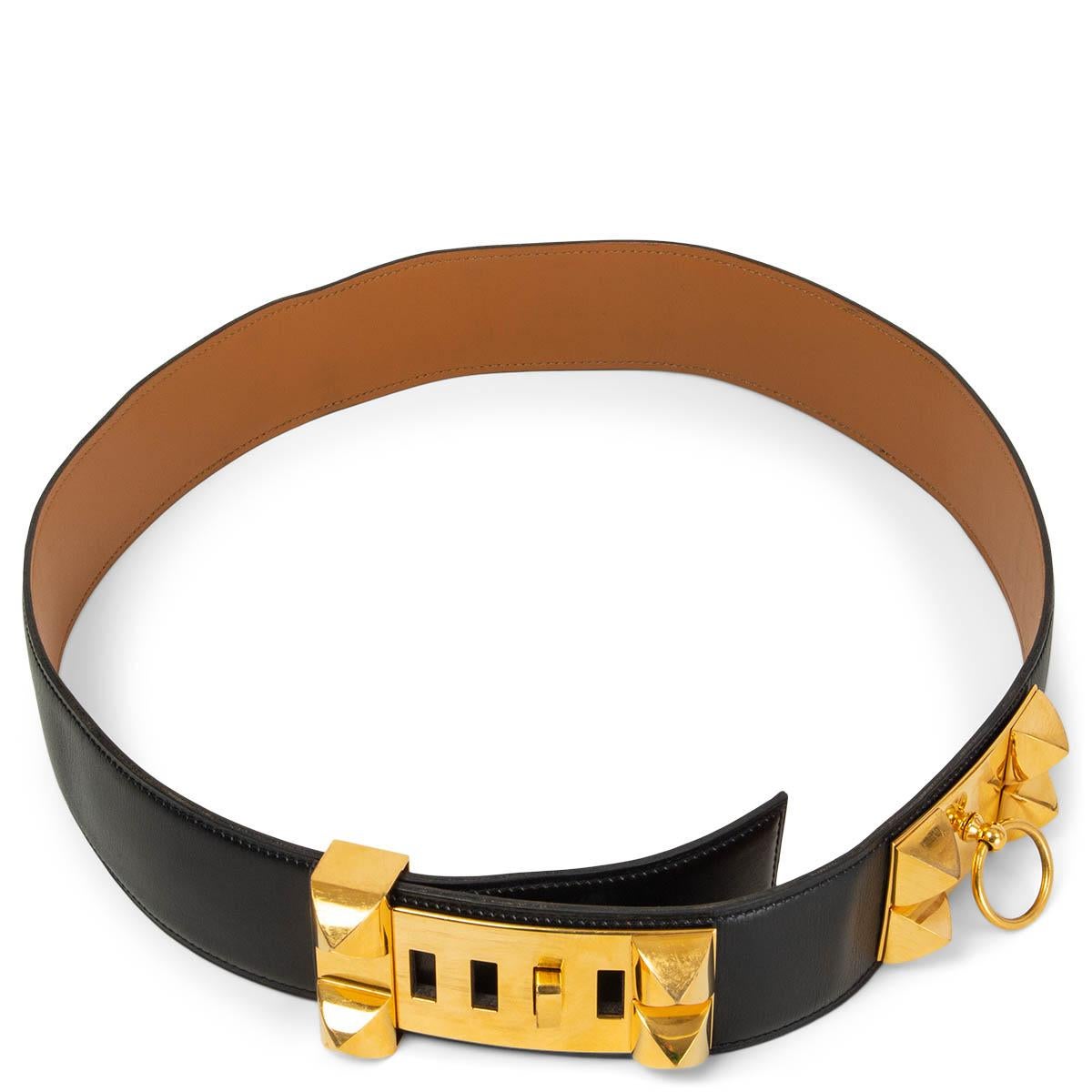 100% authentic Hermès vintage Collier De Chien belt in black Box leather featuring gold-tone hardware. Has been carried and shows some wear and scratches on the hardware. Overall in very good vintage condition.

Measurements
Tag Size	90
Size	90cm