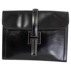 HERMES Schwarze JIGE GM Clutch Tasche aus Leder