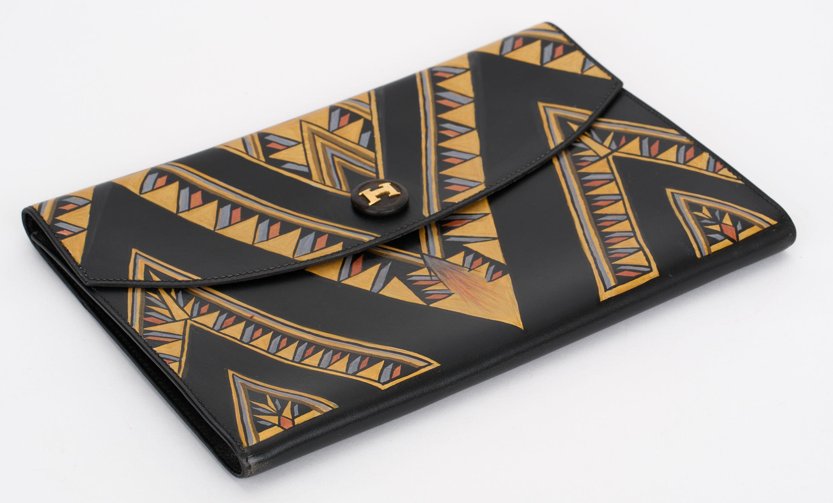 Hermès Boîte noire Pochette Rio peinte à la main Excellent état - En vente à West Hollywood, CA