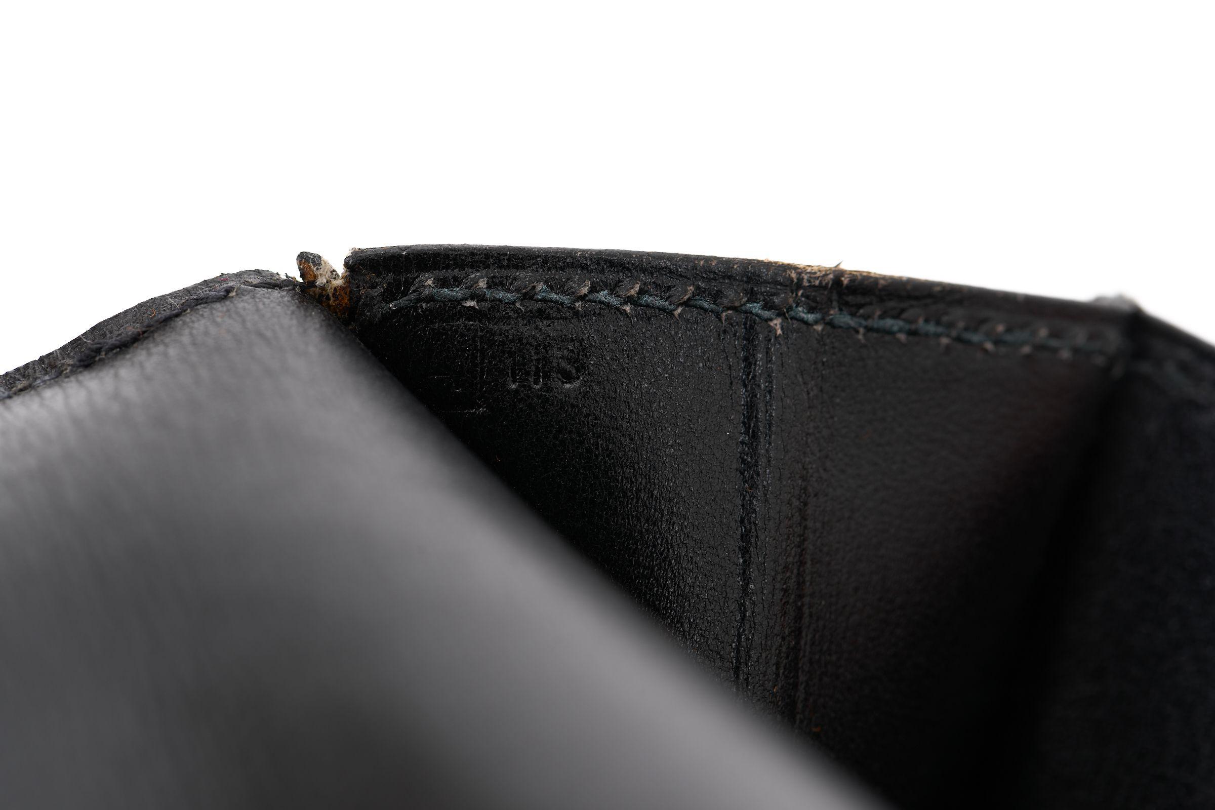 Hermès Boîte noire Pochette Rio peinte à la main en vente 2