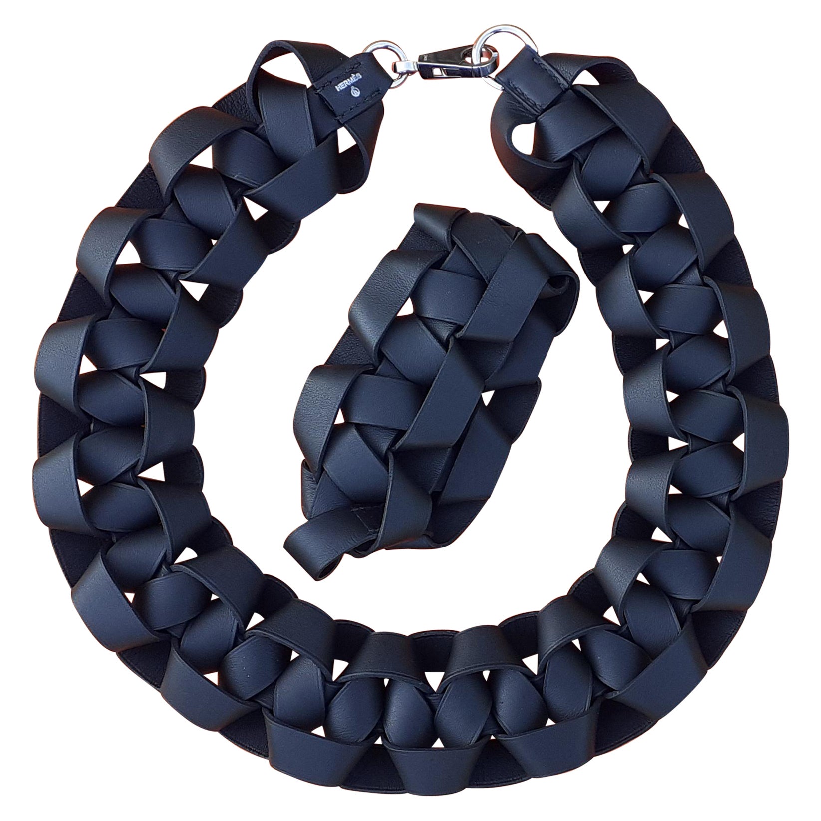 Conjunto de pulsera y collar de cuero trenzado negro Hermès Petit H Raro