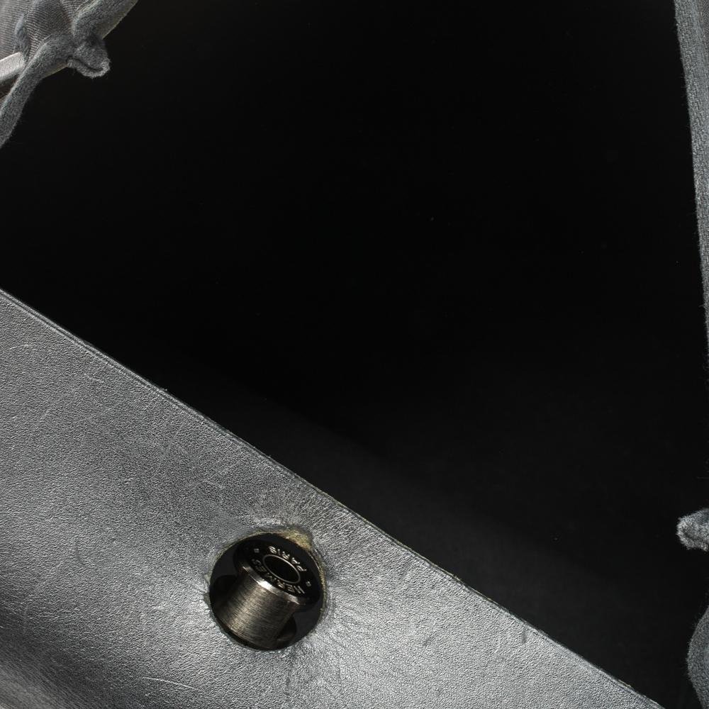 Hermès Black Canvas and Leather Herbag Zip 31 Bag In Good Condition In Dubai, Al Qouz 2