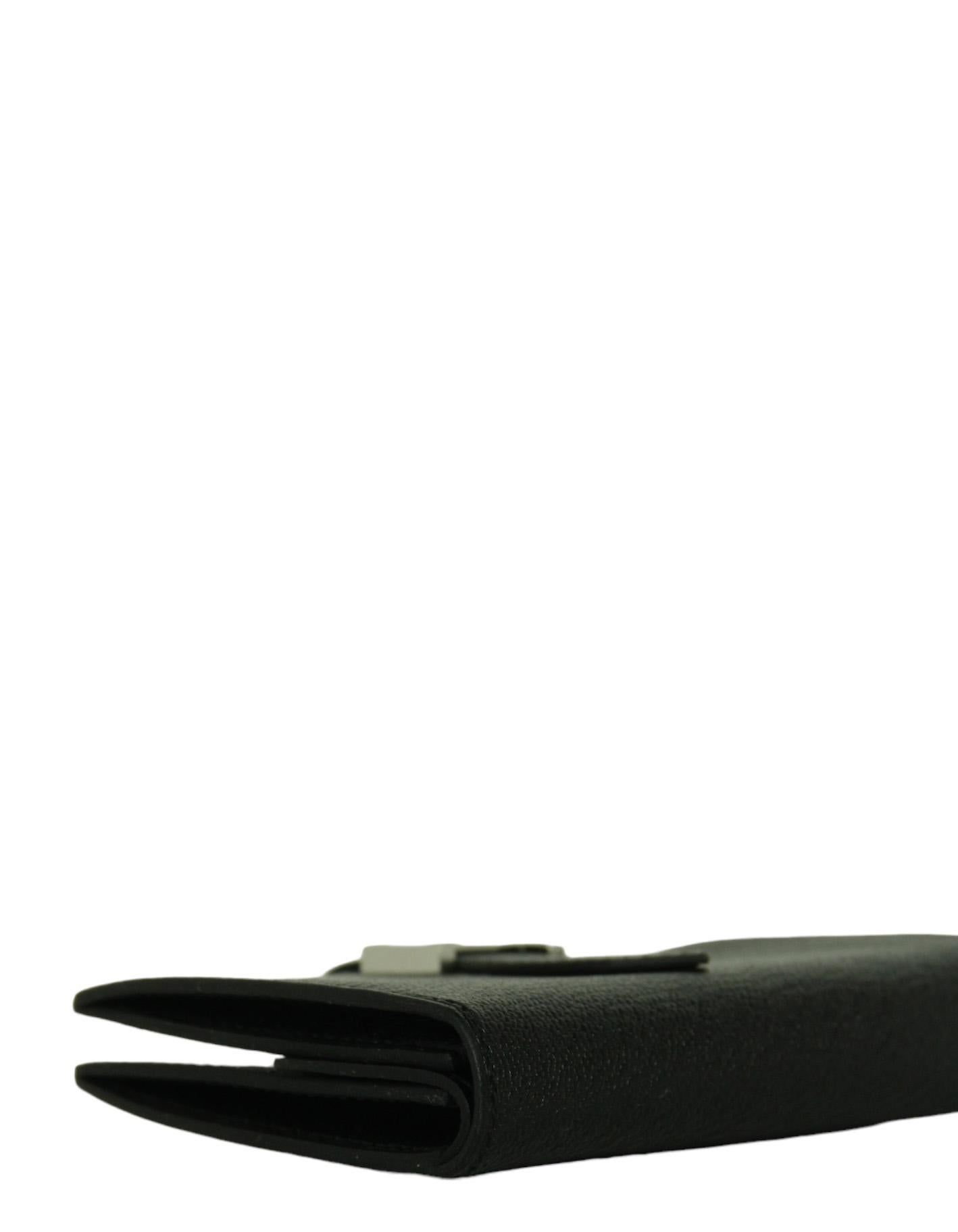 De las mujeres Hermes Black Chevre Leather Mini Bearn Wallet PHW en venta