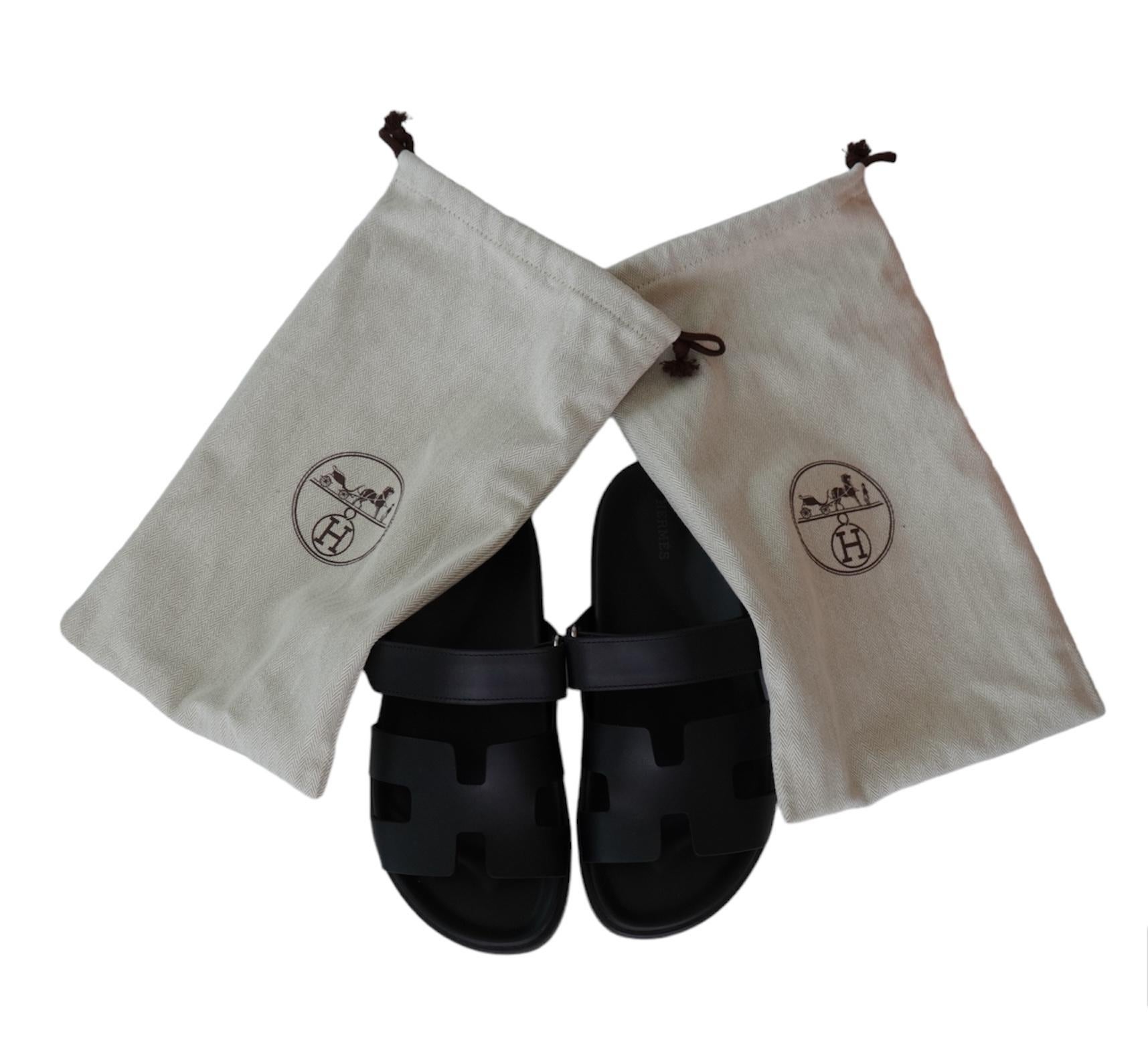 Hermes Schwarz Chypre Leder Sandalen Damen