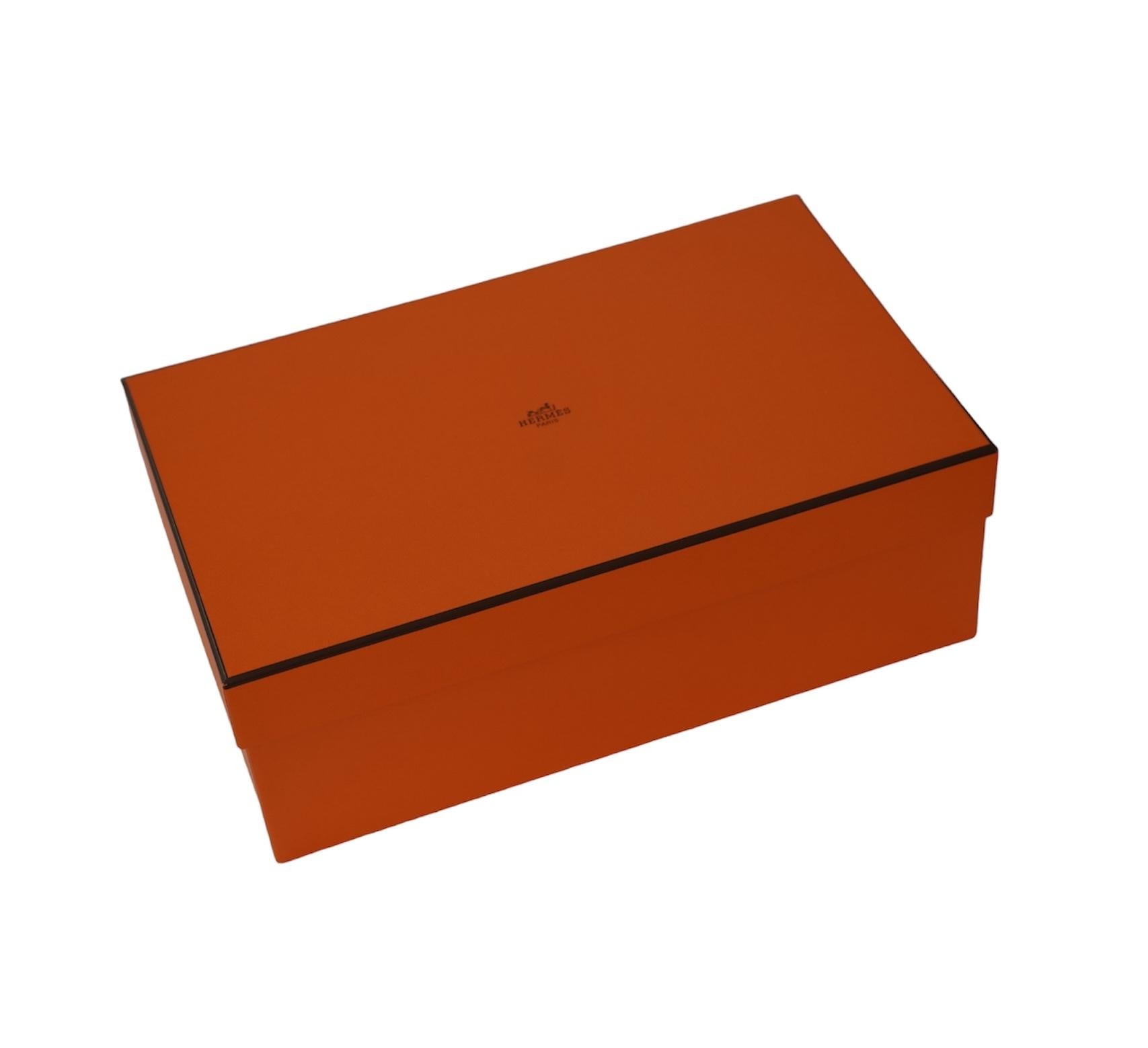 Hermes Schwarz Chypre Leder Sandalen 1