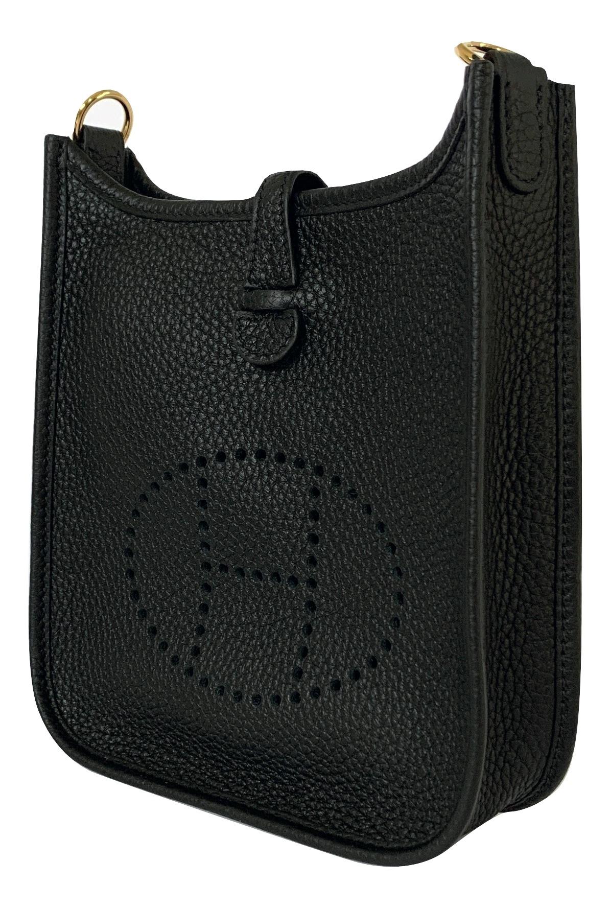 Hermes Evelyne Tpm

Black

Taurillon Clemence Leather
Measurements: 6.75