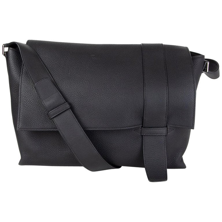 HERMES black Clemence leather ALFRED 35 Messenger Bag at 1stDibs