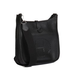 HERMÈS Black Clemence Leather Evelyne III 29