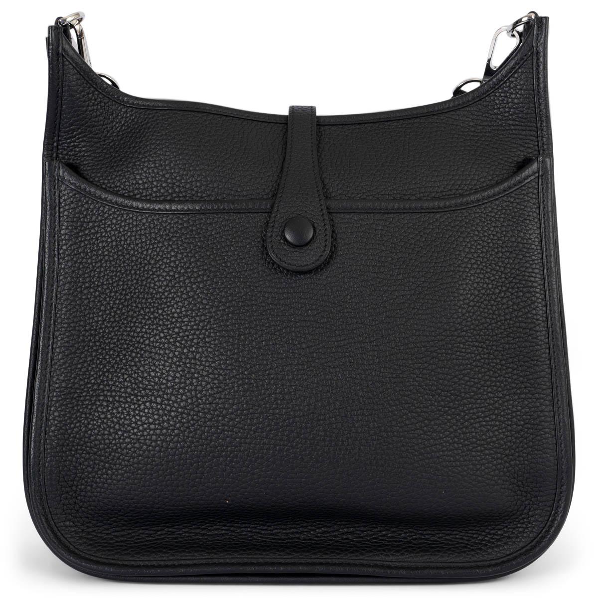 HERMES black Clemence leather EVELYNE lll 29 Crossbody Bag Phw In Excellent Condition For Sale In Zürich, CH