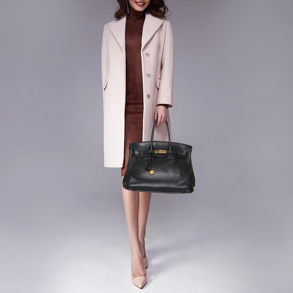Hermes Schwarz Clemence Leder Gold Hardware Birkin 35 Tasche im Zustand „Relativ gut“ in Dubai, Al Qouz 2