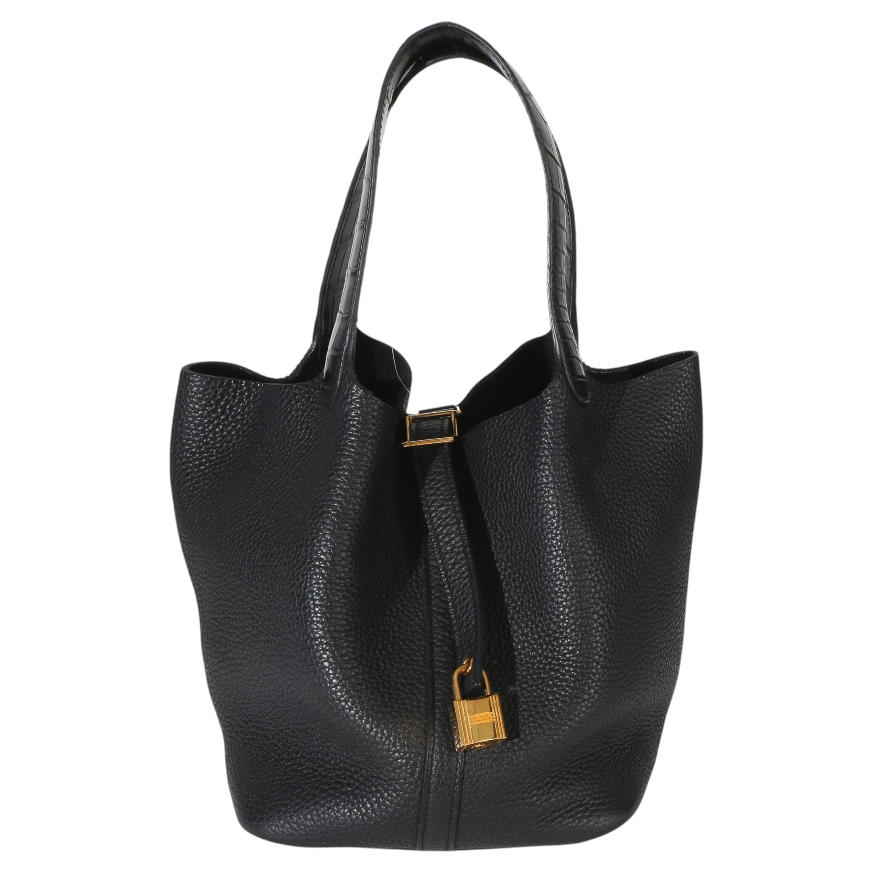 Hermès Black Clemence Matte Alligator Touch Picotin Lock 22 GHW For Sale