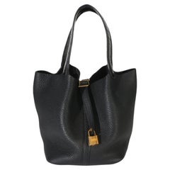 Hermès Black Clemence Matte Alligator Touch Picotin Lock 22 GHW