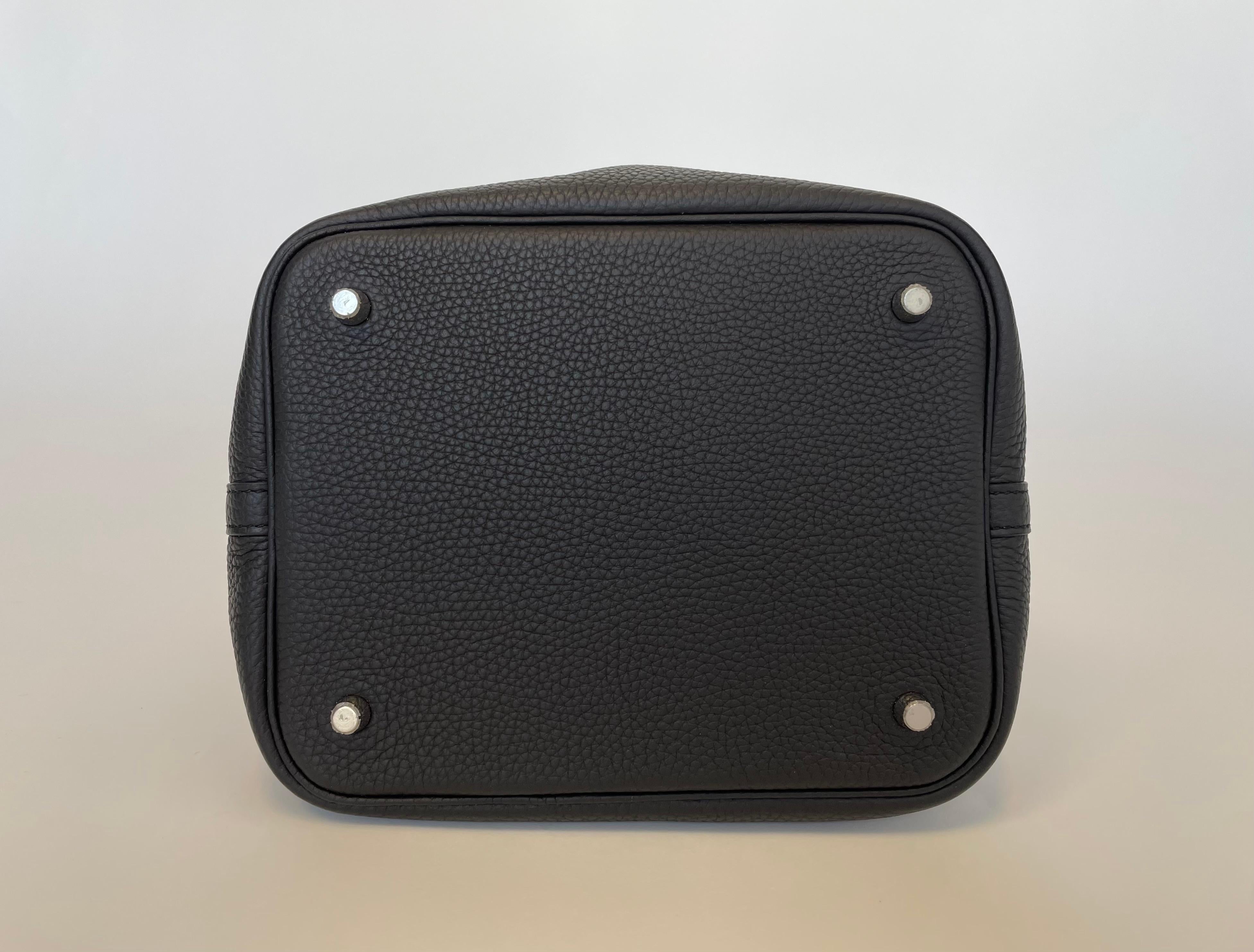 Sac Clemence Picotin Lock 22 noir d'Hermès 7