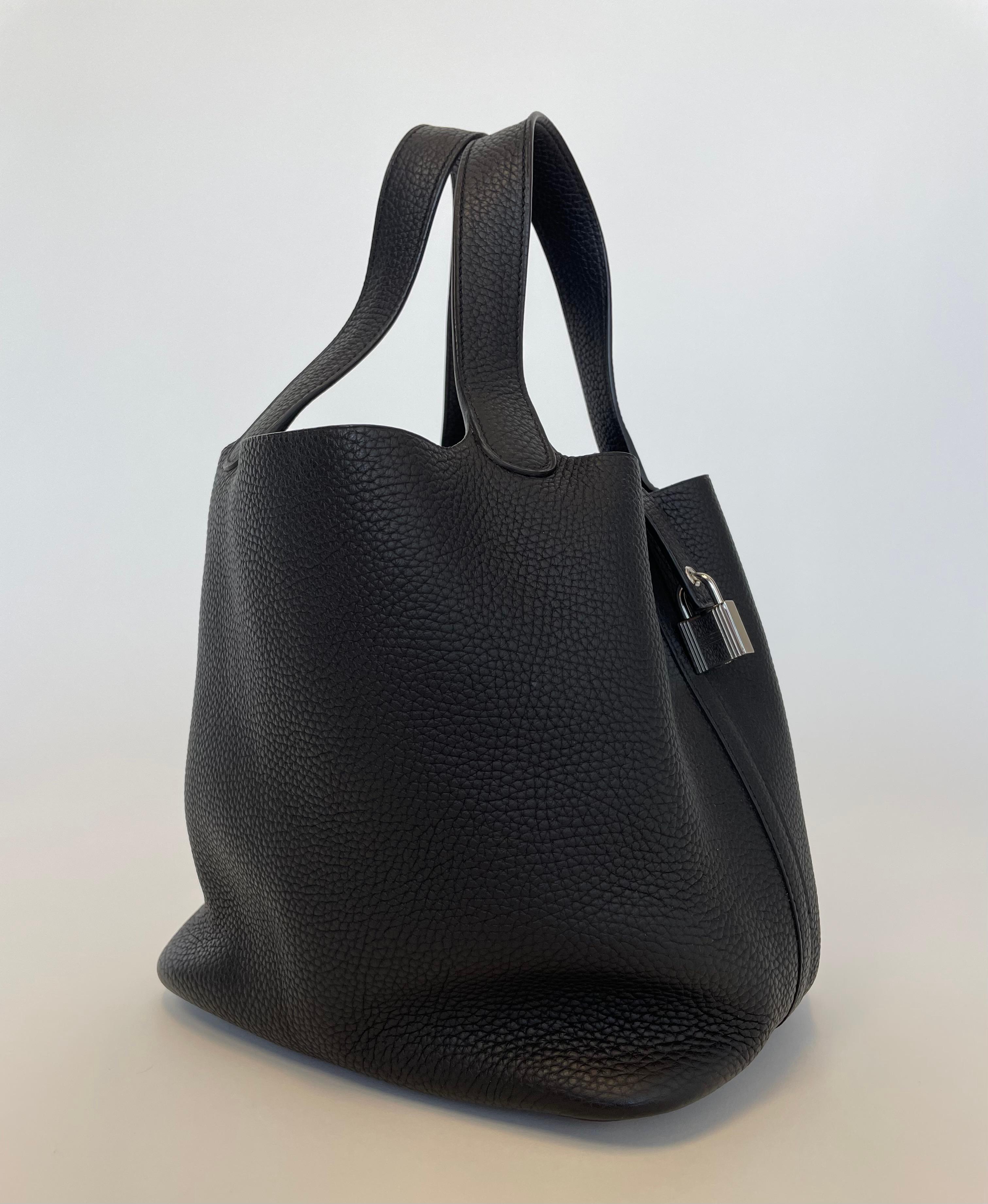 Noir Sac Clemence Picotin Lock 22 noir d'Hermès