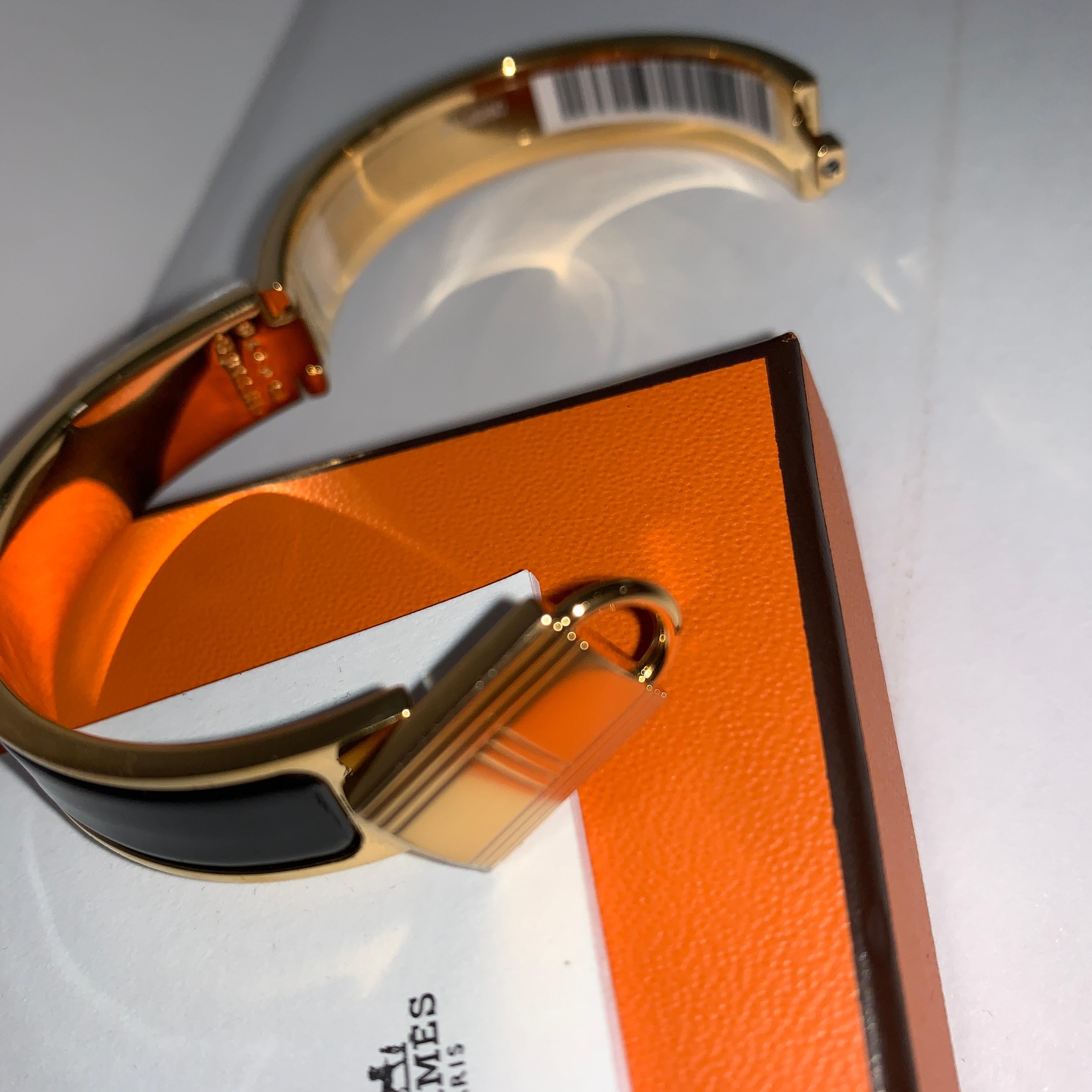Hermes Black Clic Cadenas Enamel Lock Bracelet Gold For Sale at 