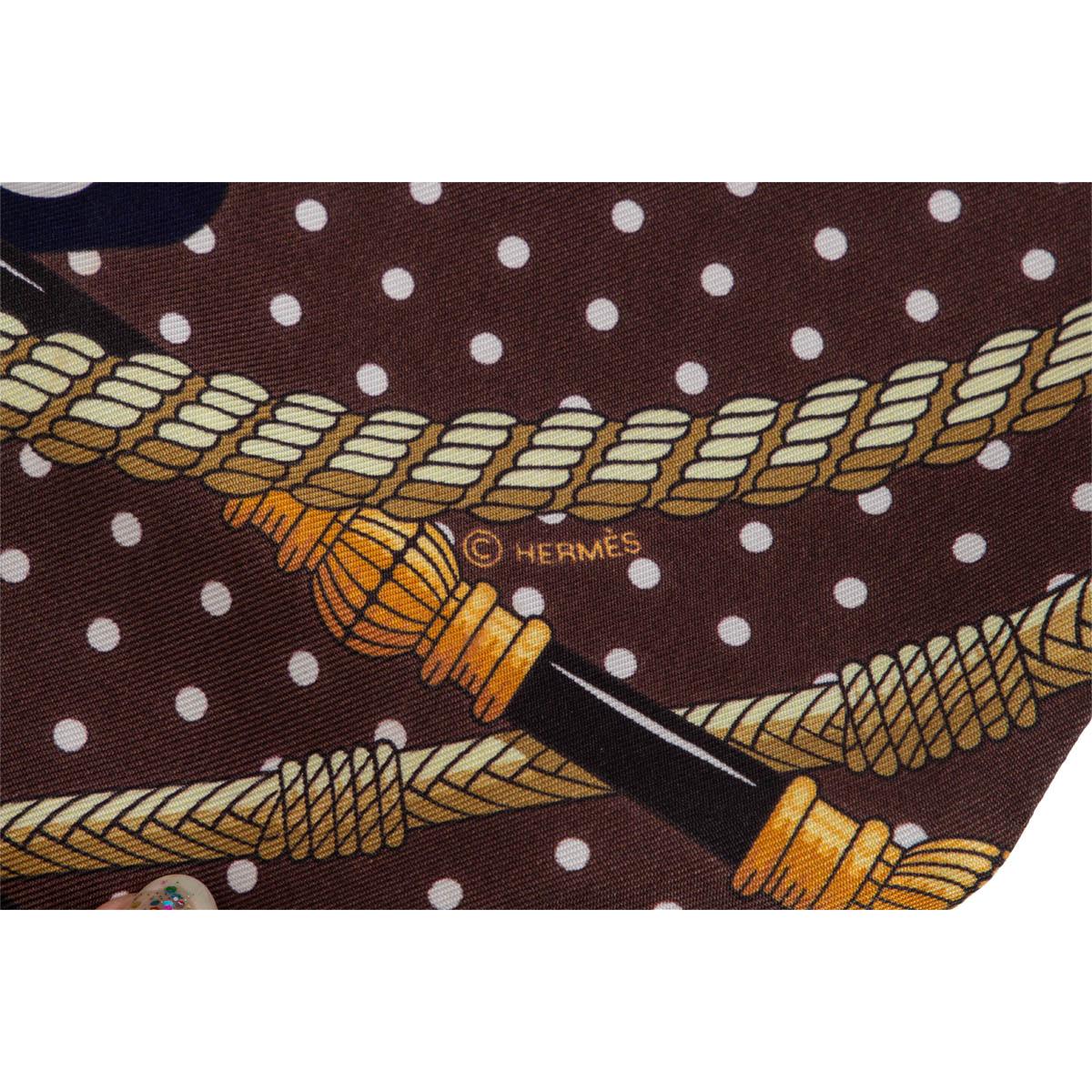 Hermès - Écharpe noire CLIC CLAC A POIS MAXI en sergé bleu et noir ébène Excellent état à Zürich, CH