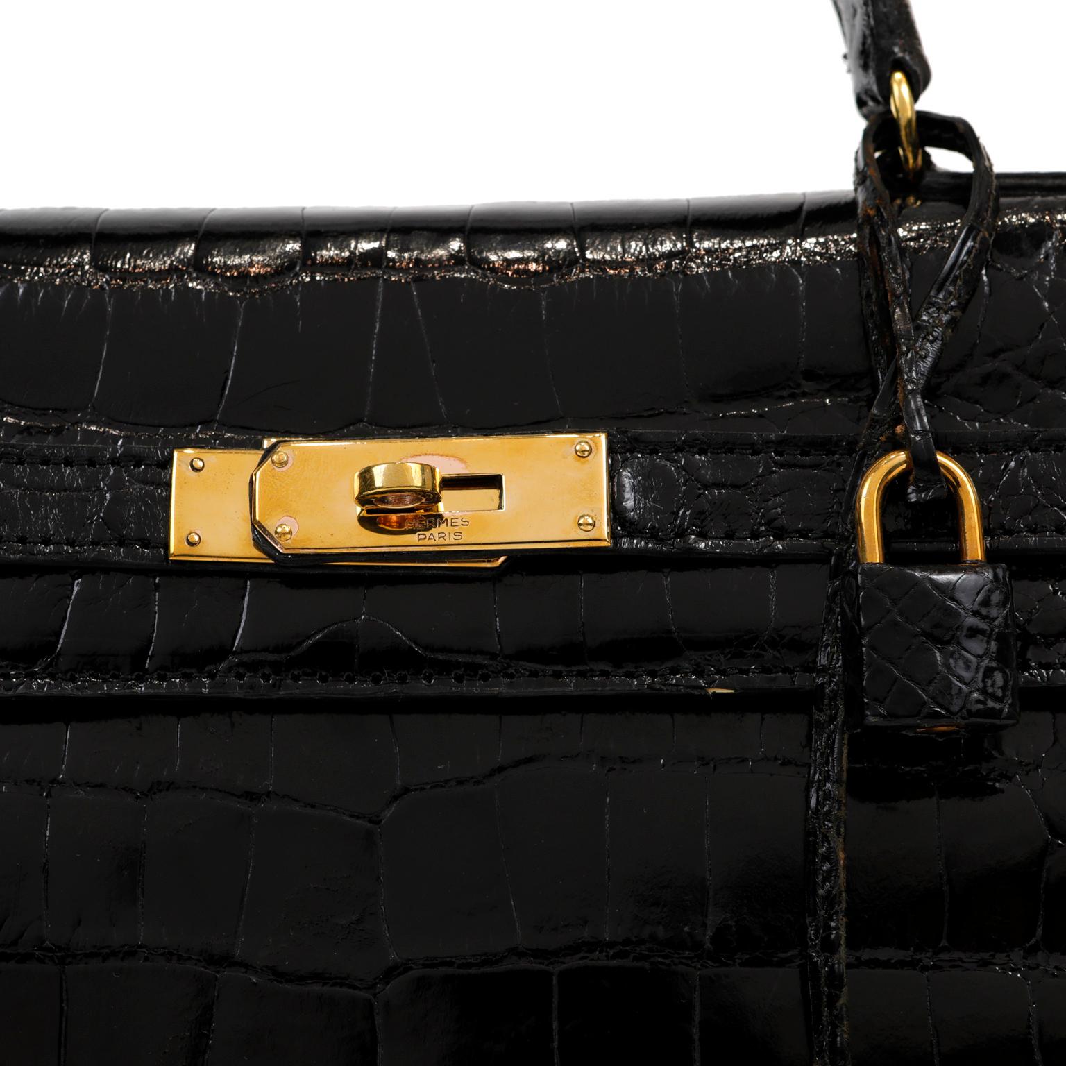 Women's Hermès Black Crocodile 32 cm Sellier Kelly with Gold Hardware