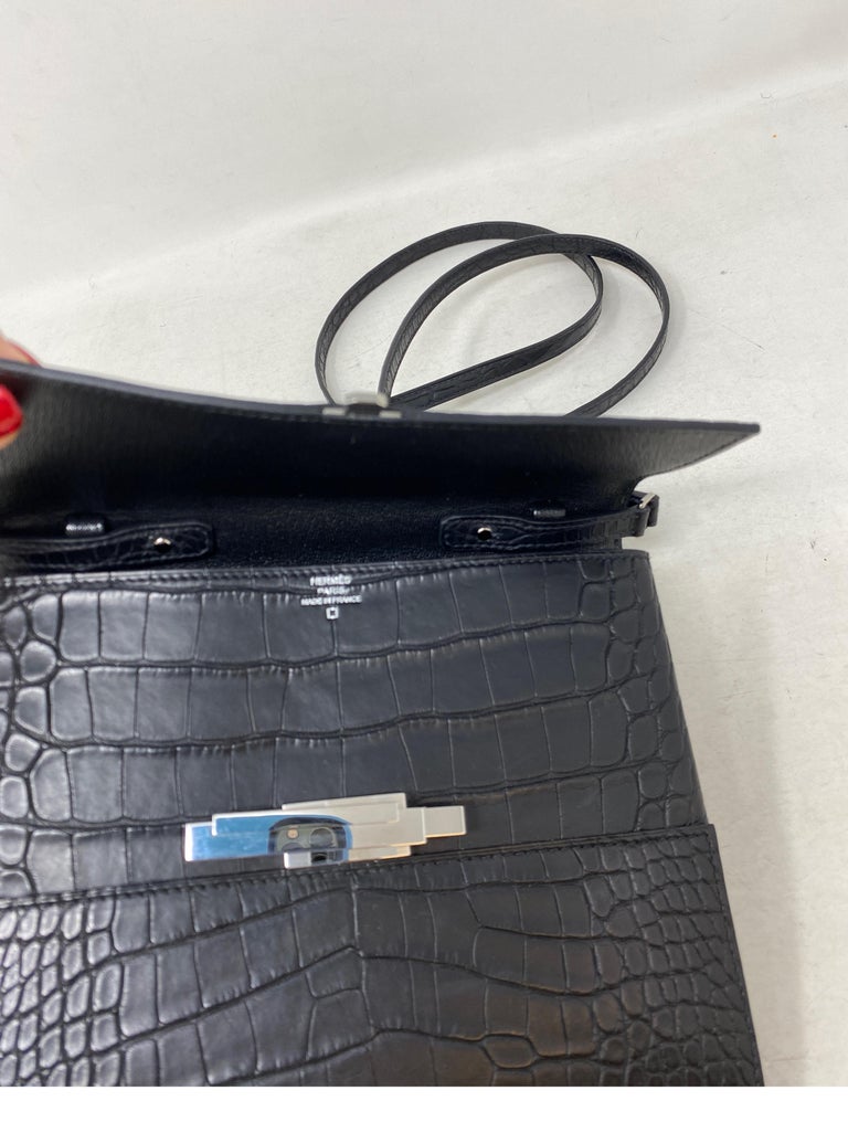 Hermes Black Crocodile Crossbody Bag For Sale at 1stDibs